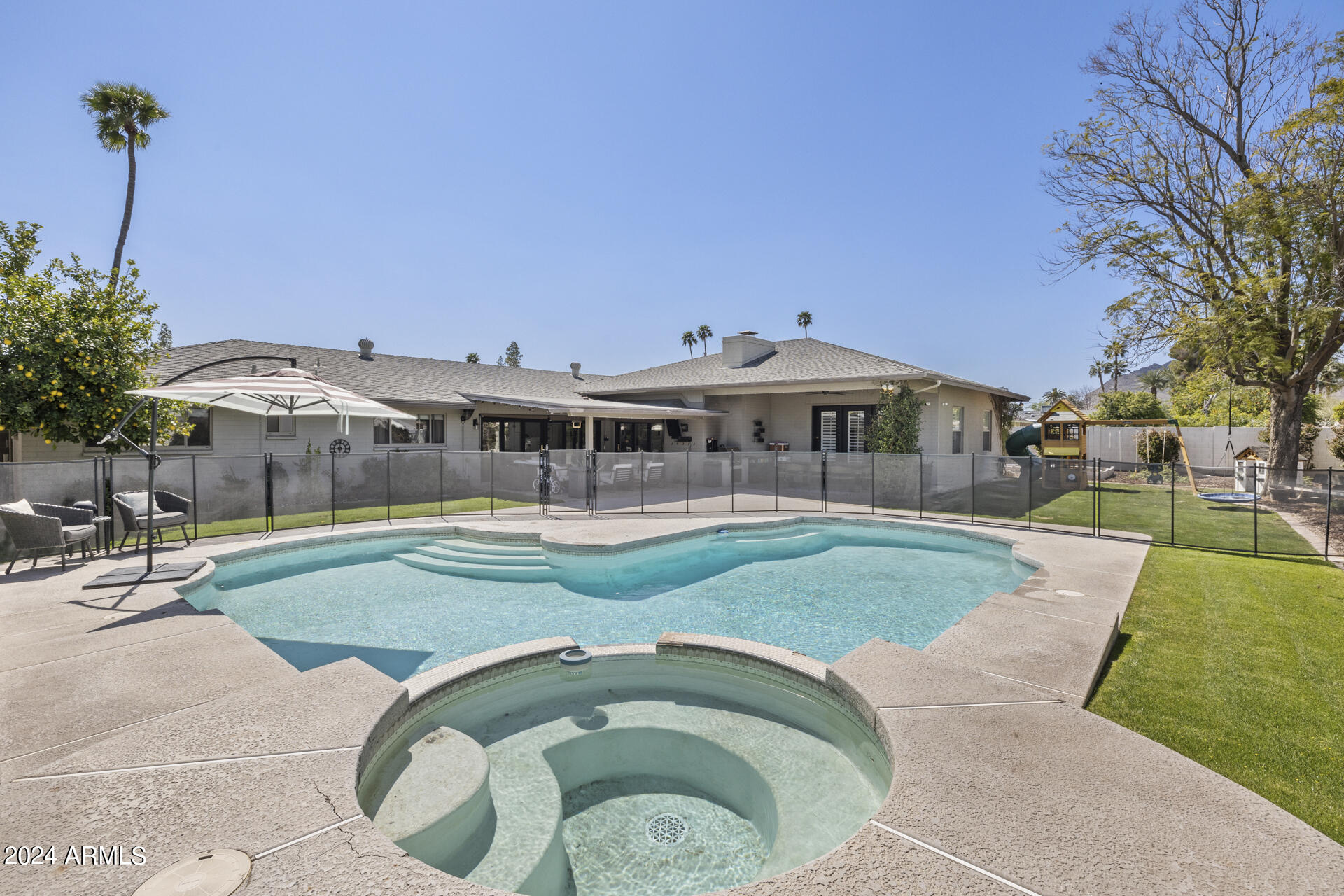 7432 E BONITA Drive