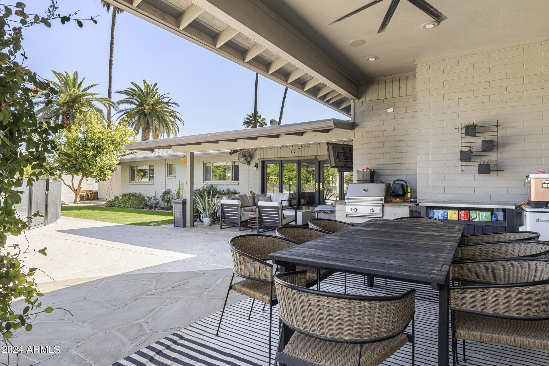 7432 E BONITA Drive