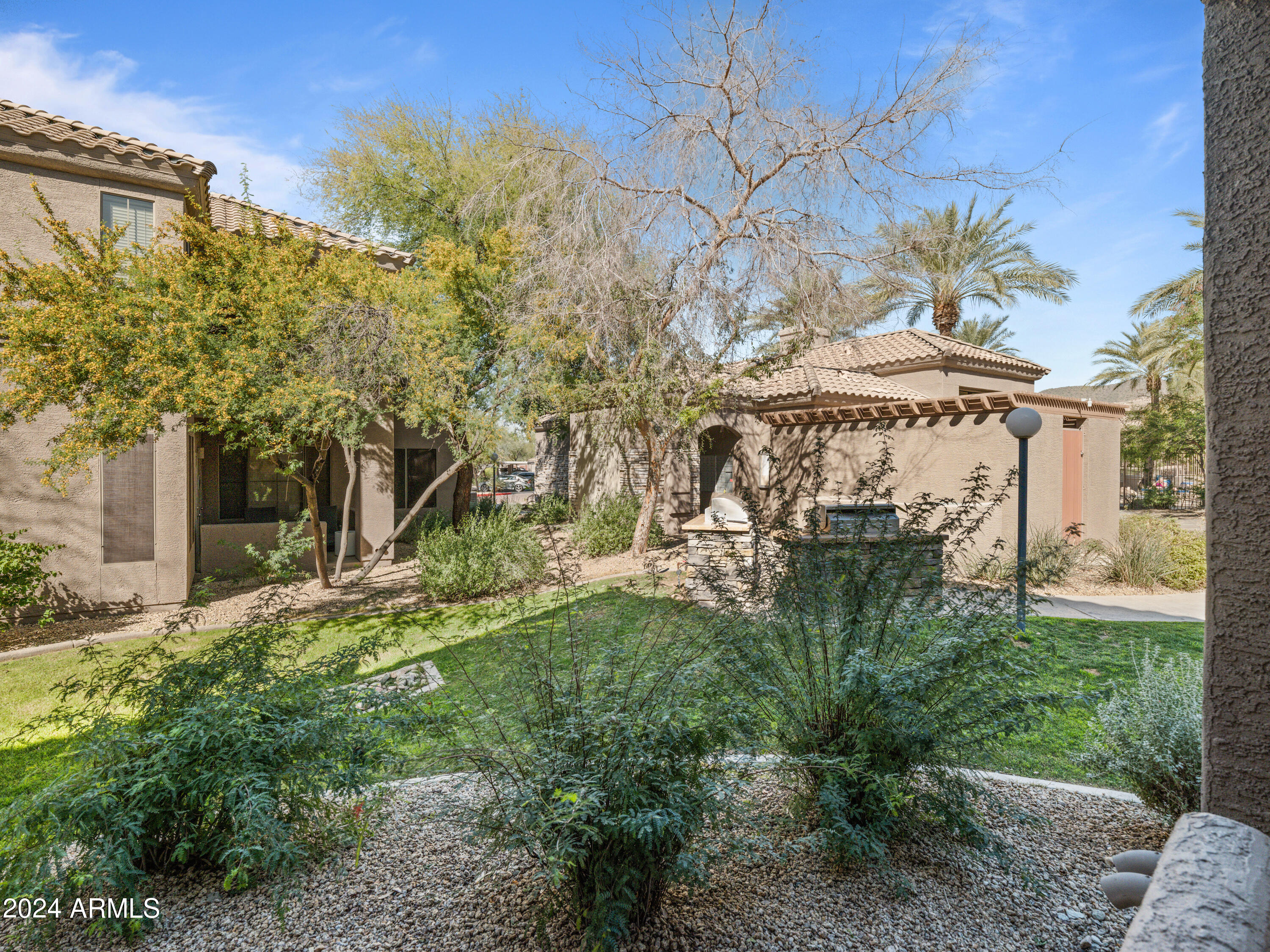11680 E SAHUARO Drive, 1051