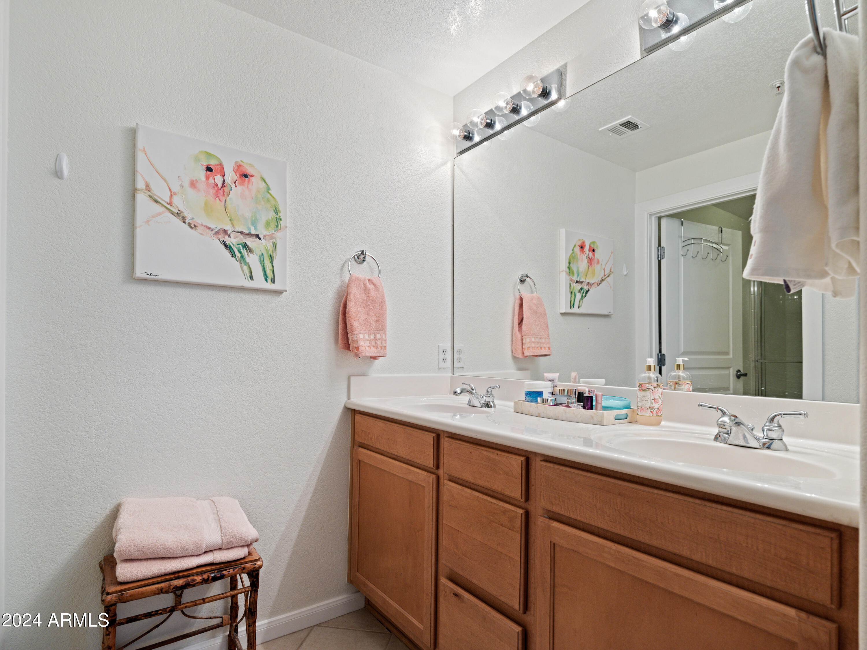 11680 E SAHUARO Drive, 1051