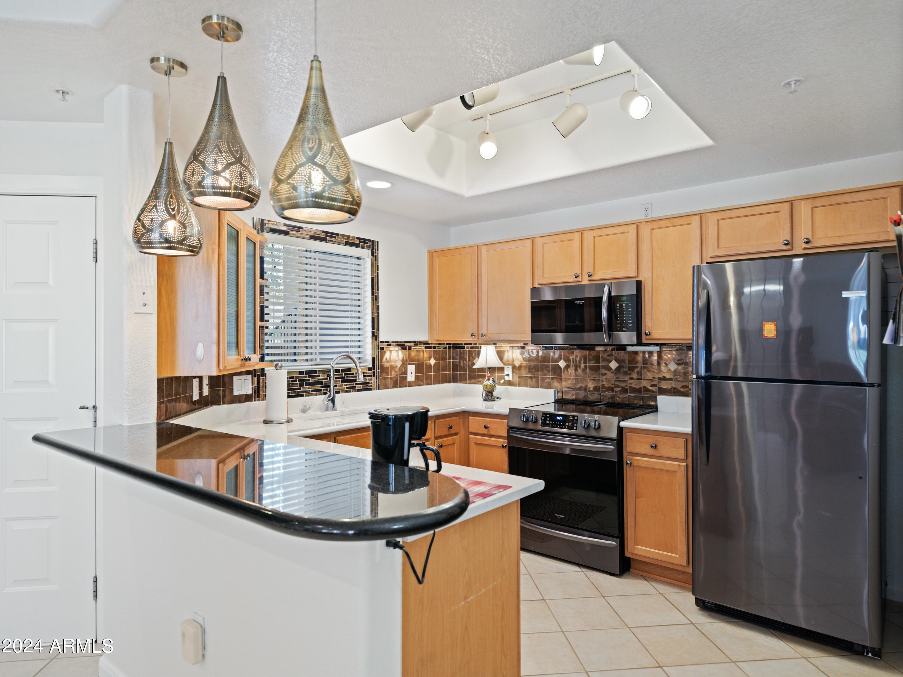 11680 E SAHUARO Drive, 1051