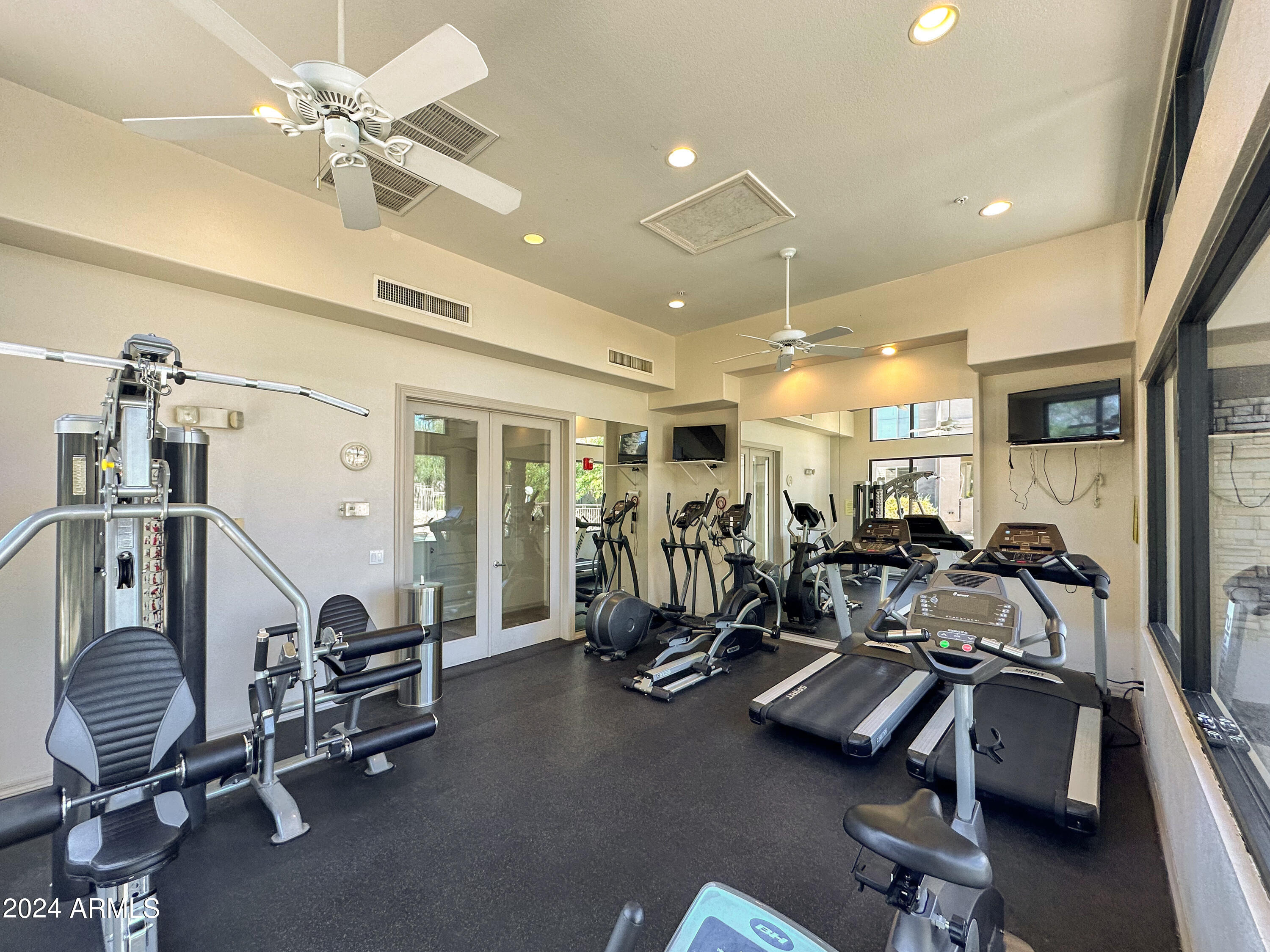 11680 E SAHUARO Drive, 1051