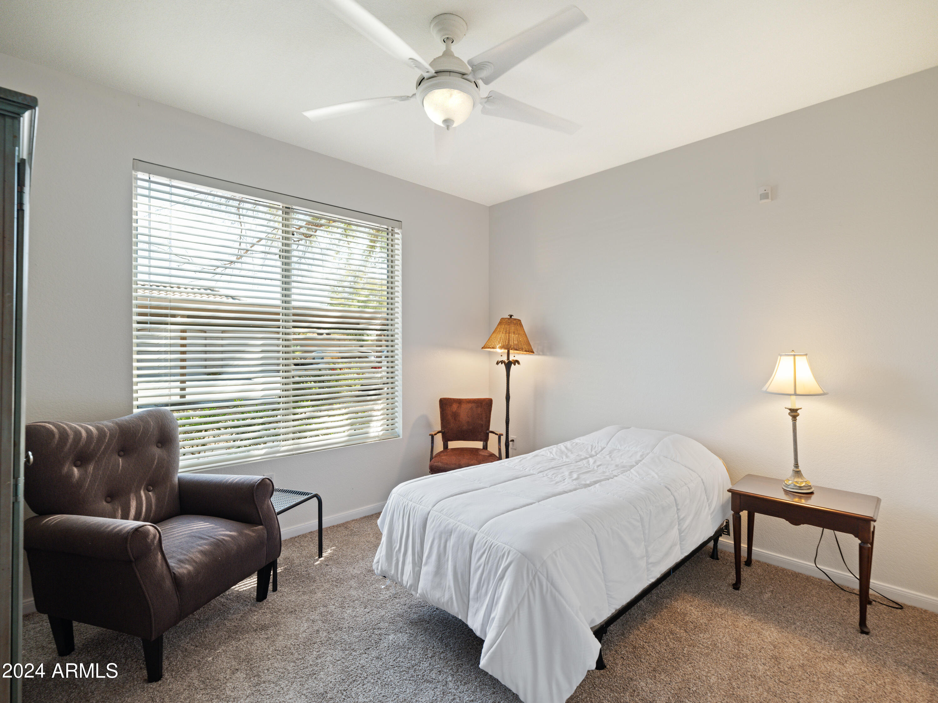 11680 E SAHUARO Drive, 1051