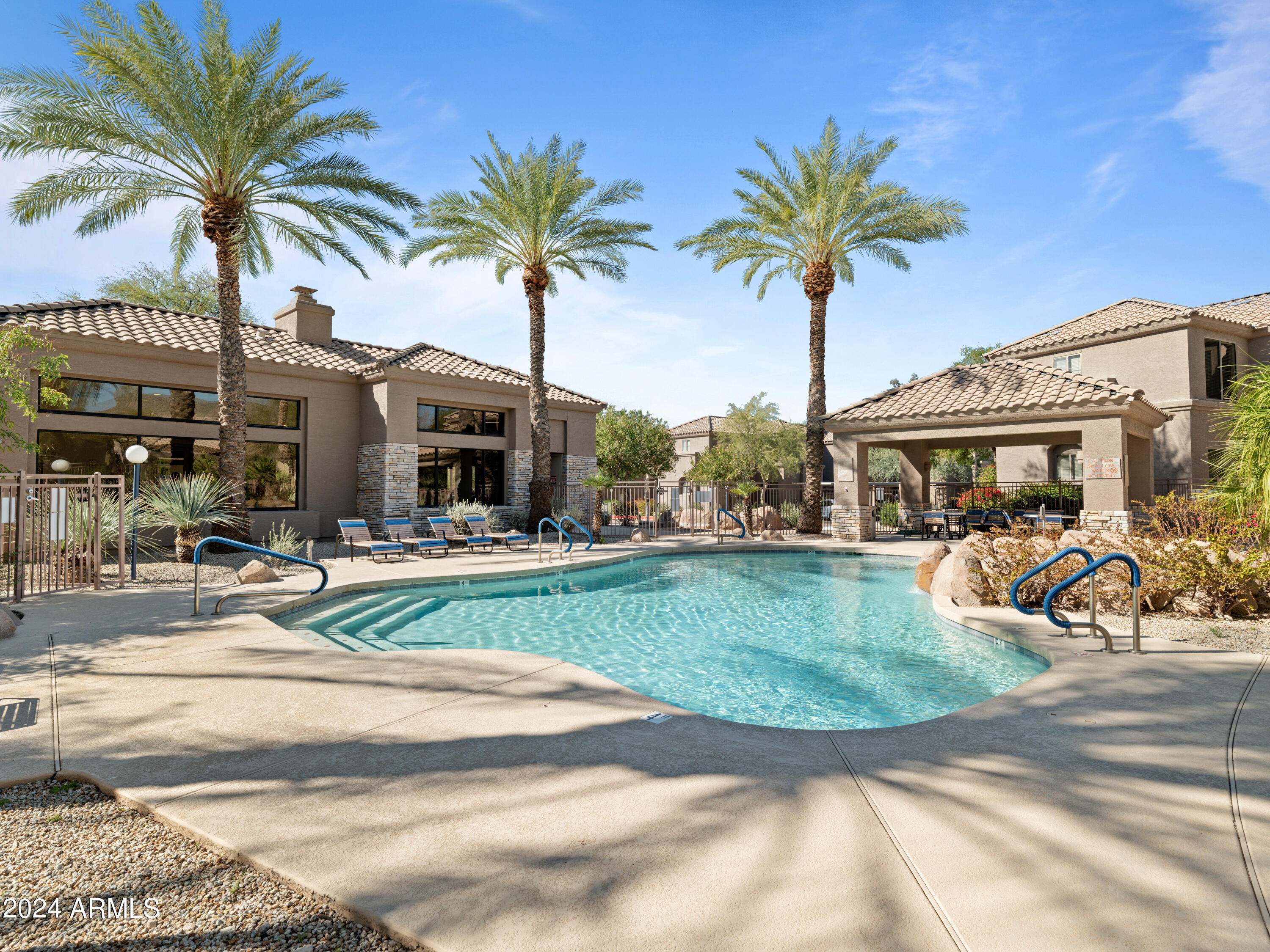 11680 E SAHUARO Drive, 1051