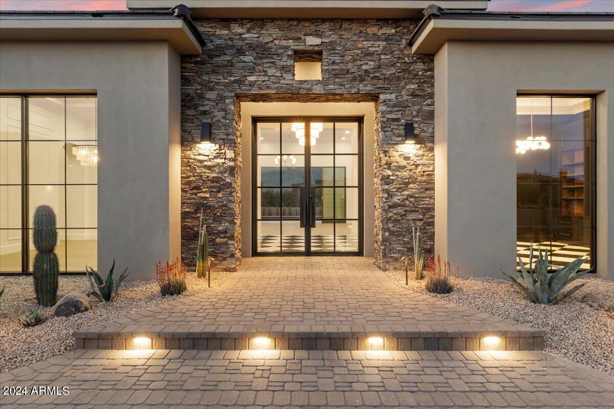 9408 E COVEY Trail