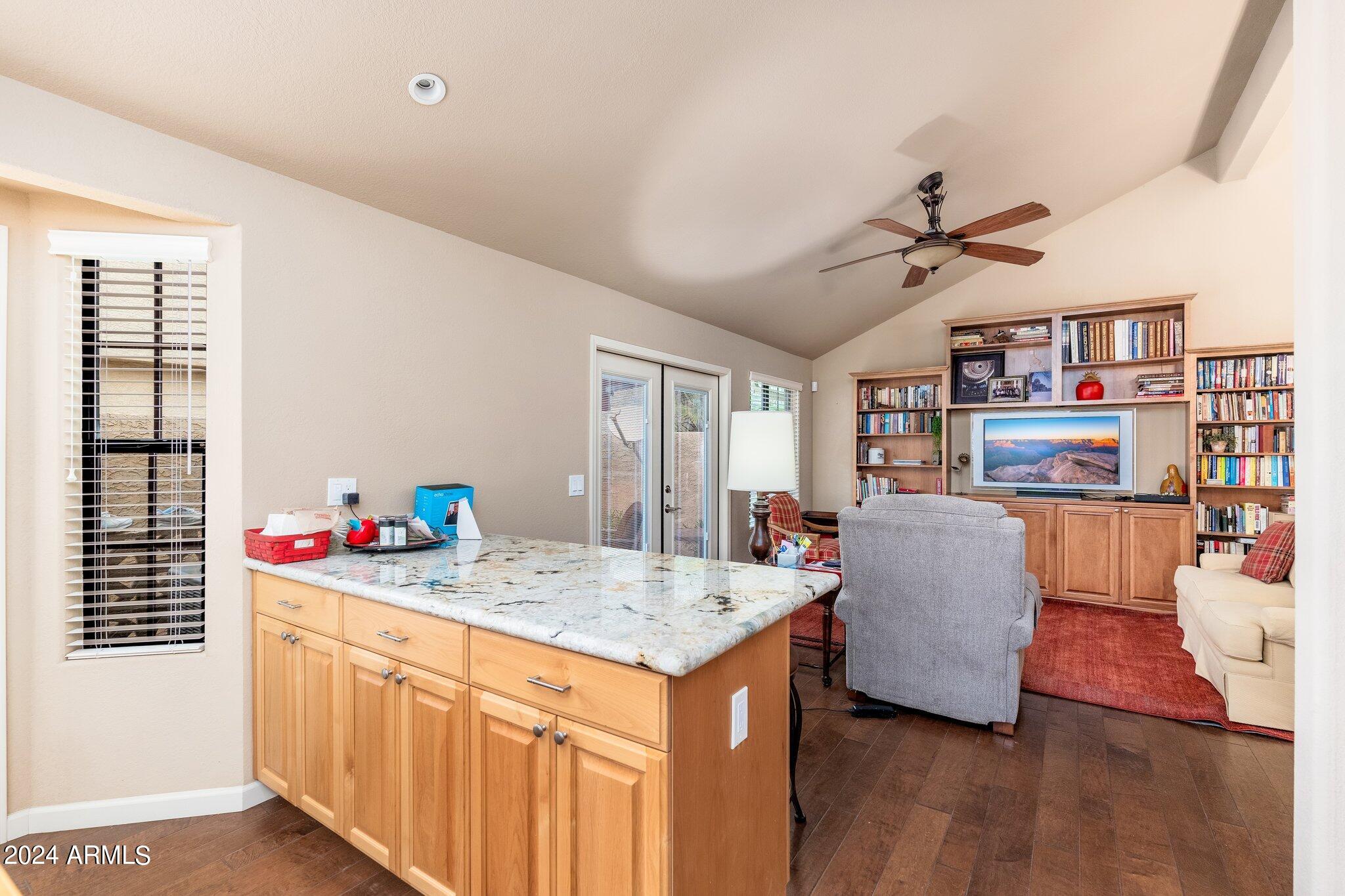 6880 N 79TH Place