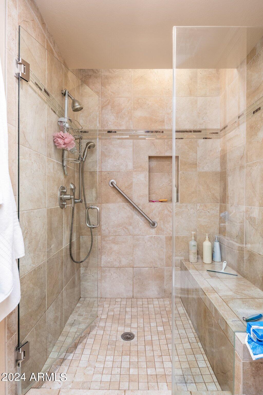 6880 N 79TH Place