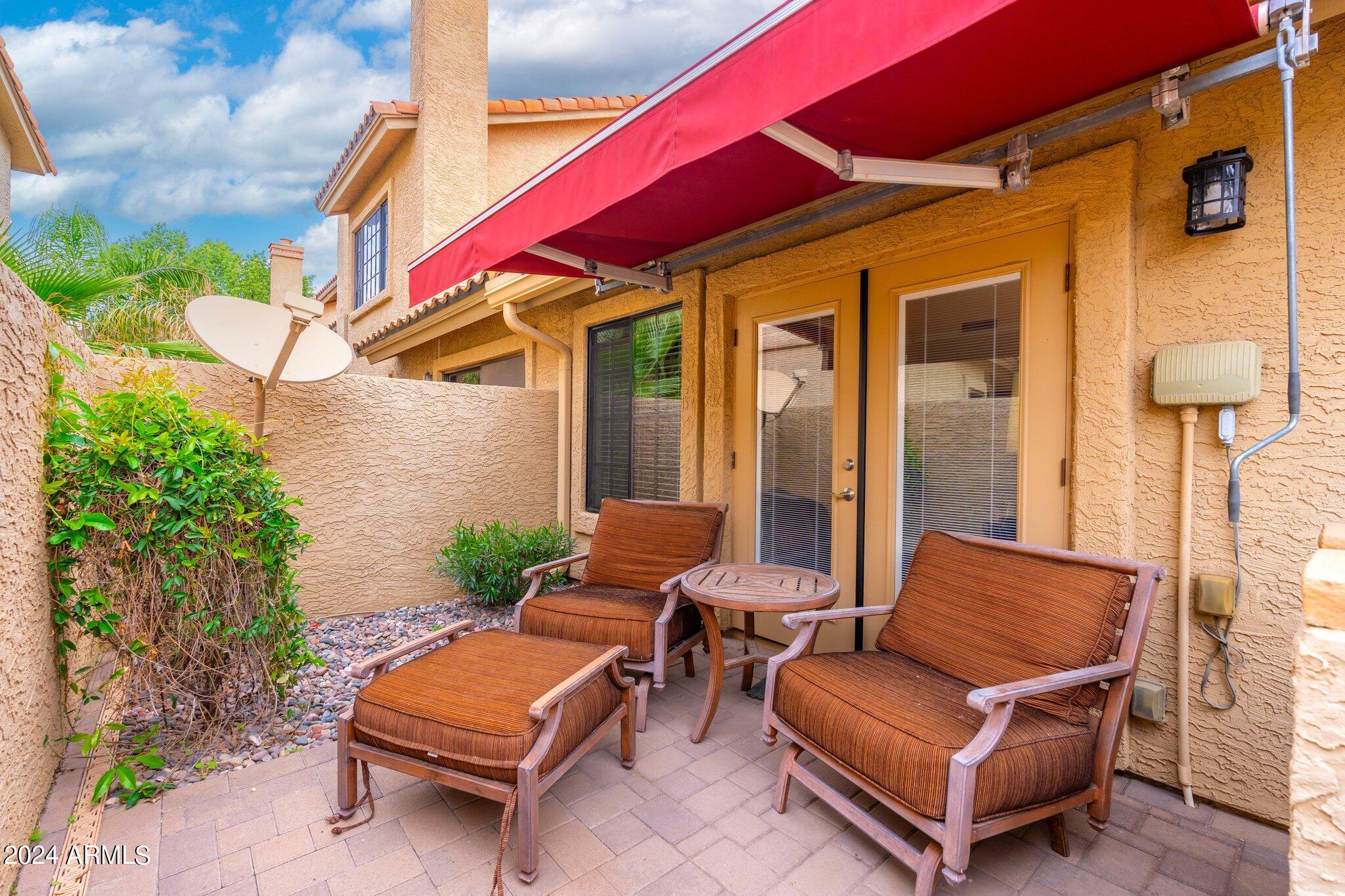 6880 N 79TH Place