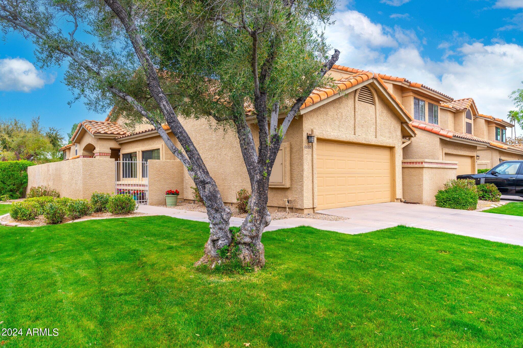 6880 N 79TH Place