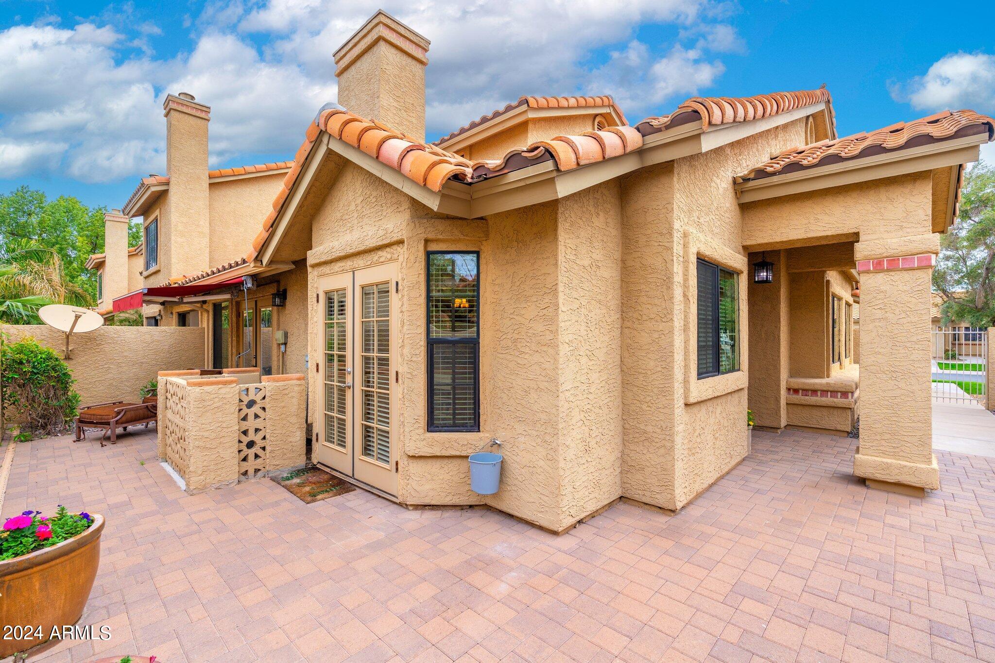 6880 N 79TH Place
