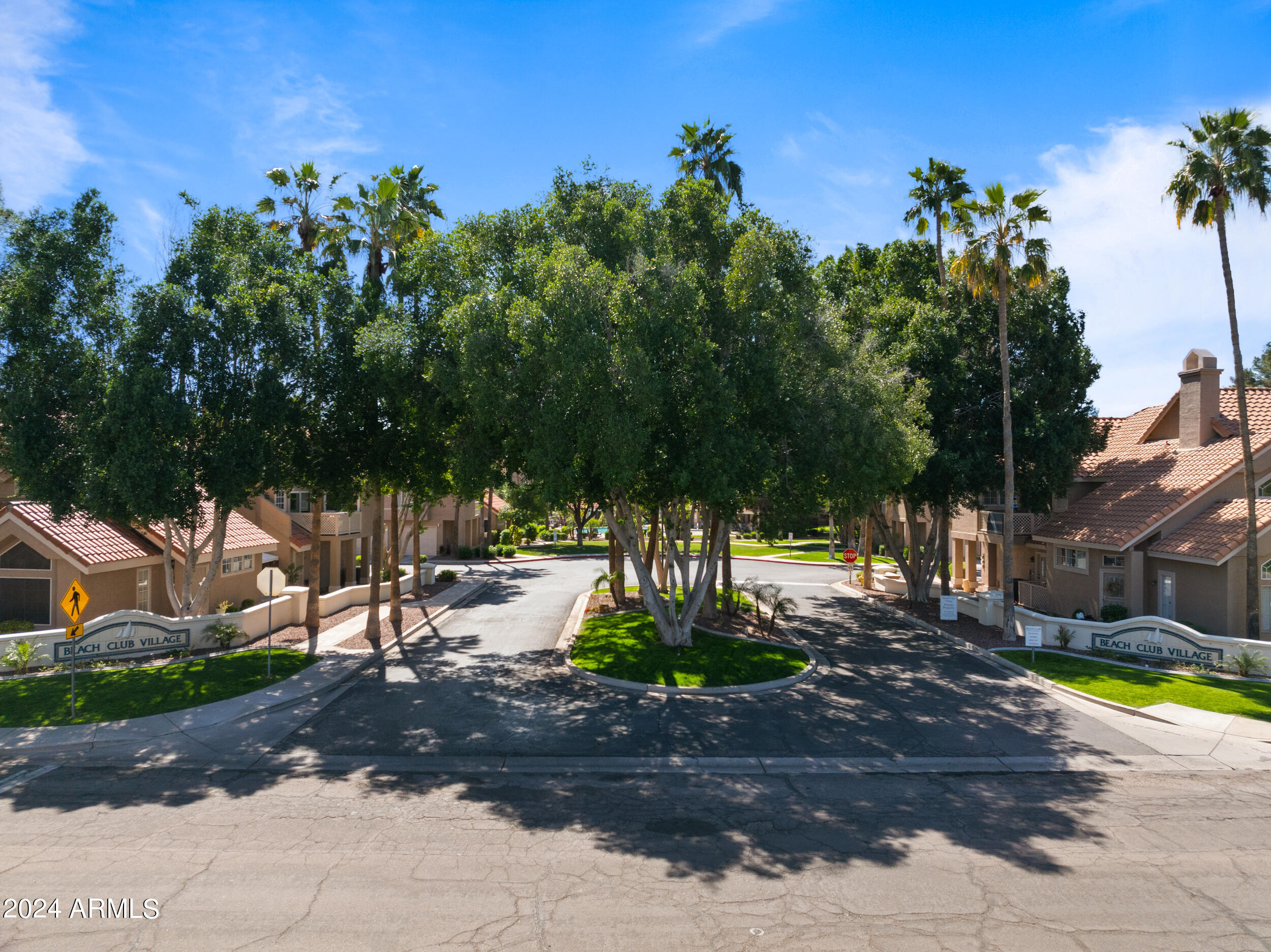 1633 E LAKESIDE Drive, 160