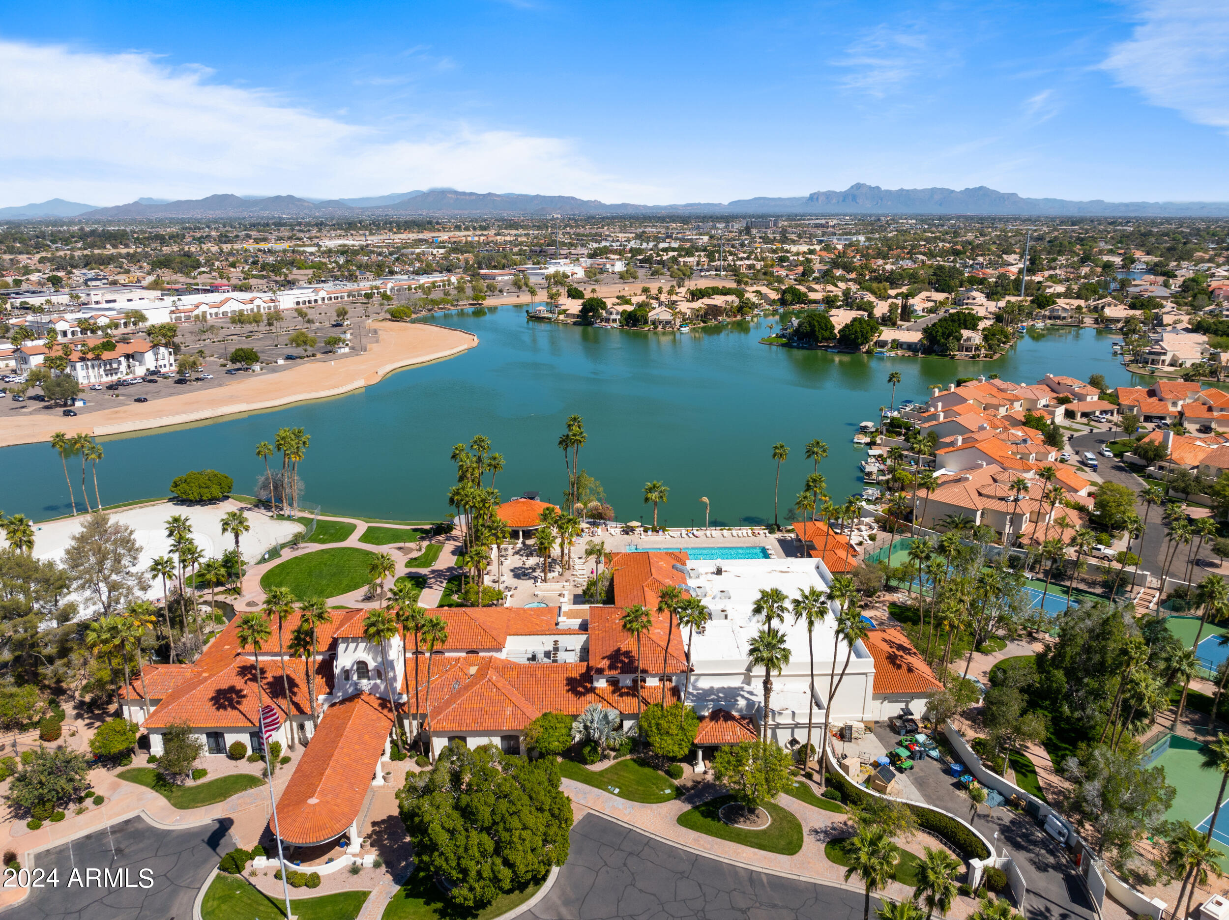 1633 E LAKESIDE Drive, 160