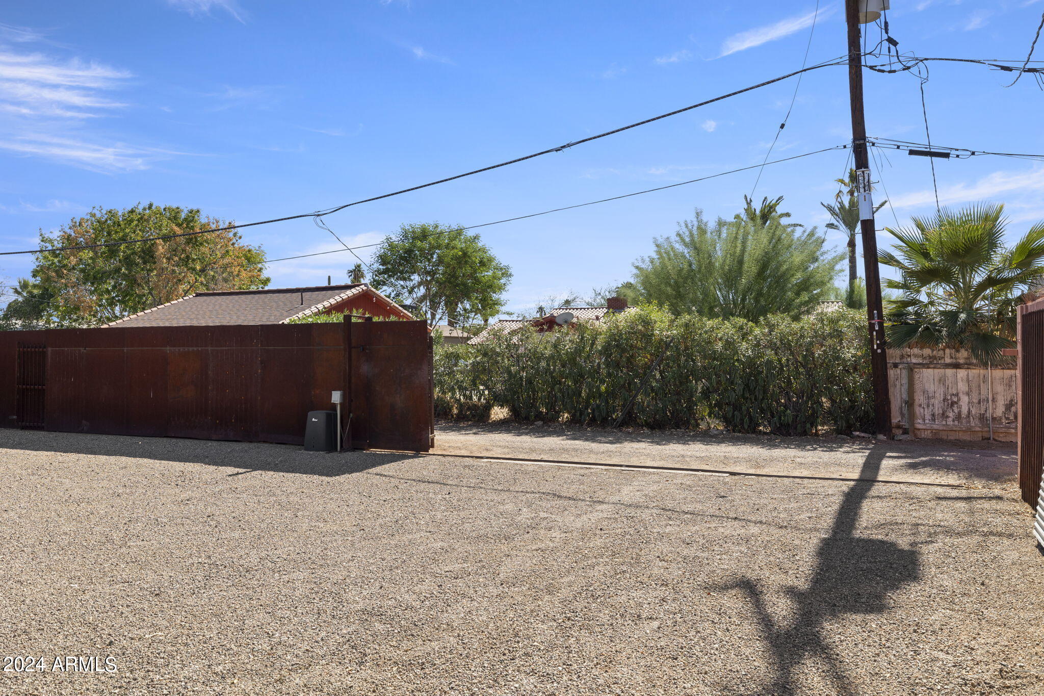 923 W AVALON Drive