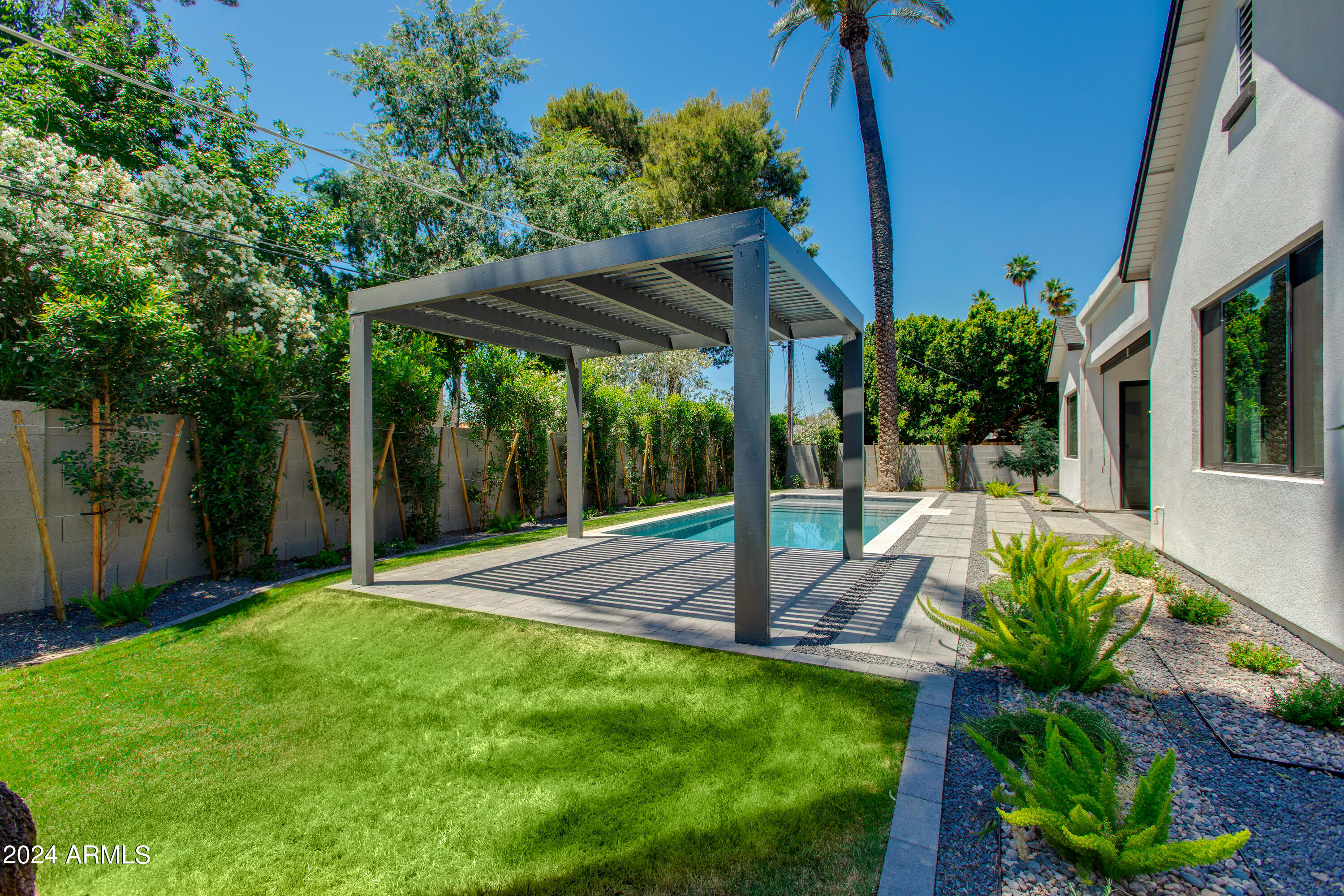 4609 E CATALINA Drive
