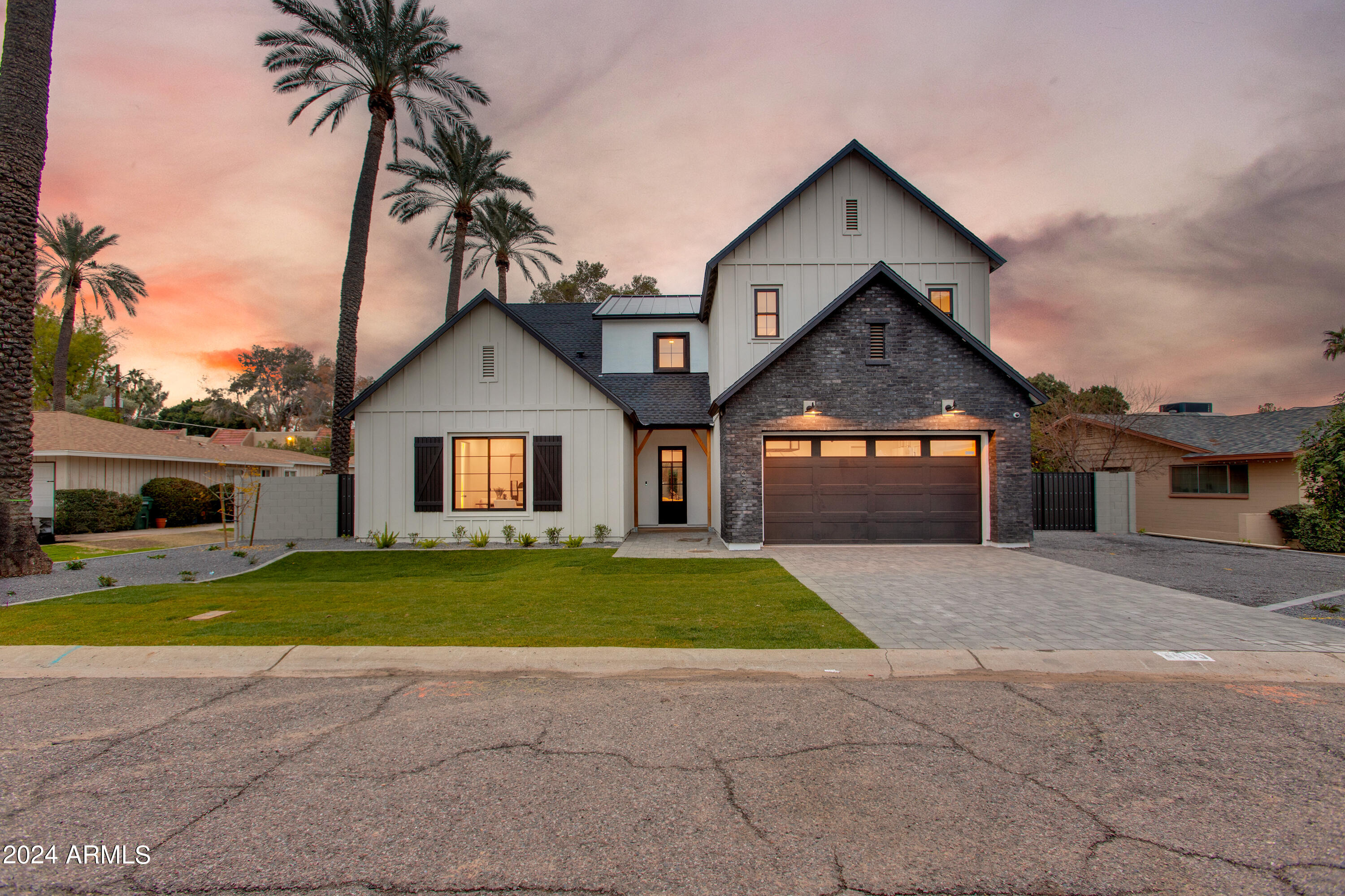 4609 E CATALINA Drive