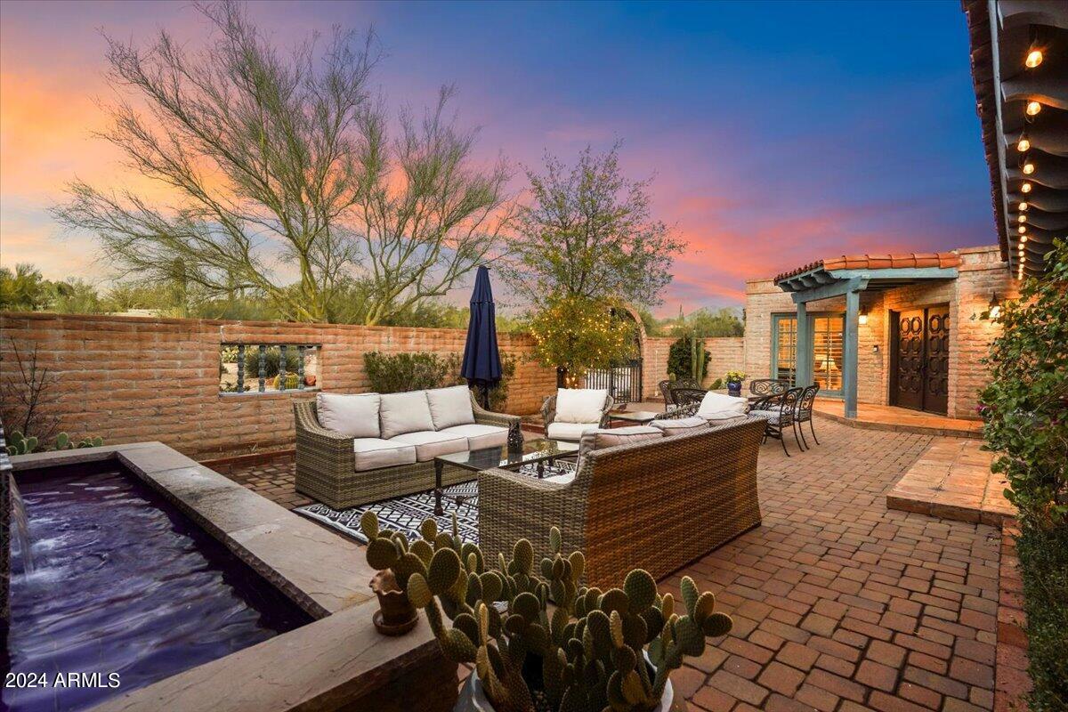 8035 E PARAISO Drive