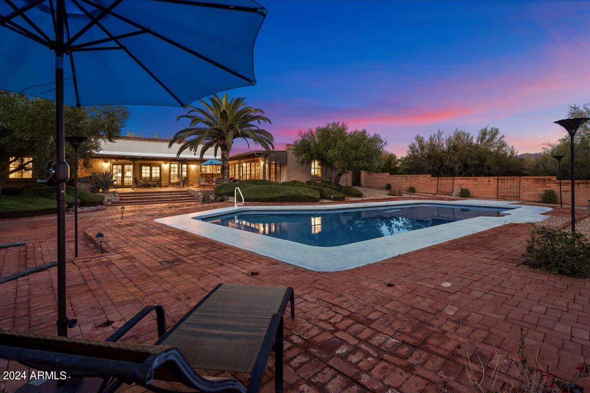 8035 E PARAISO Drive