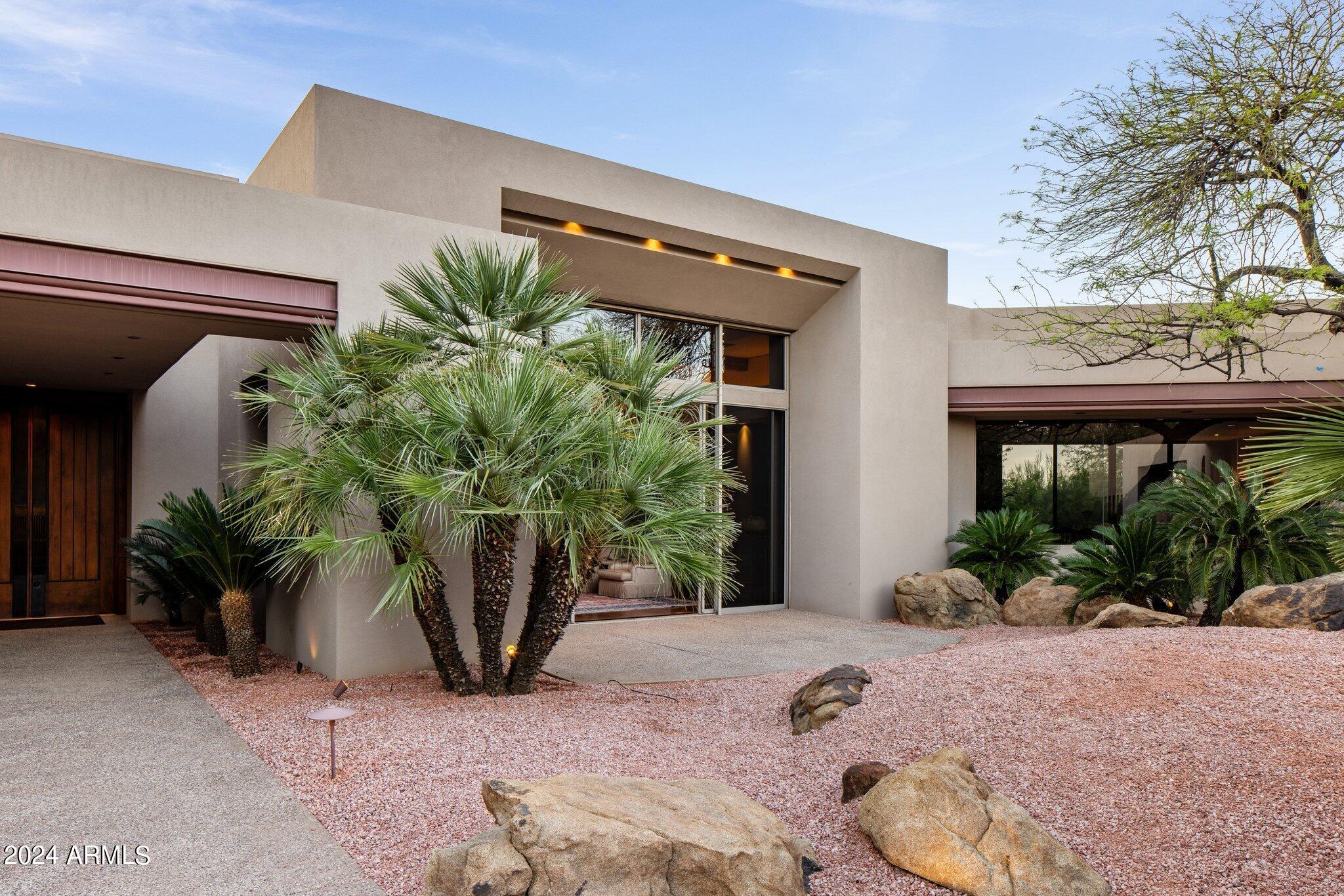 7555 N EUCALYPTUS Drive