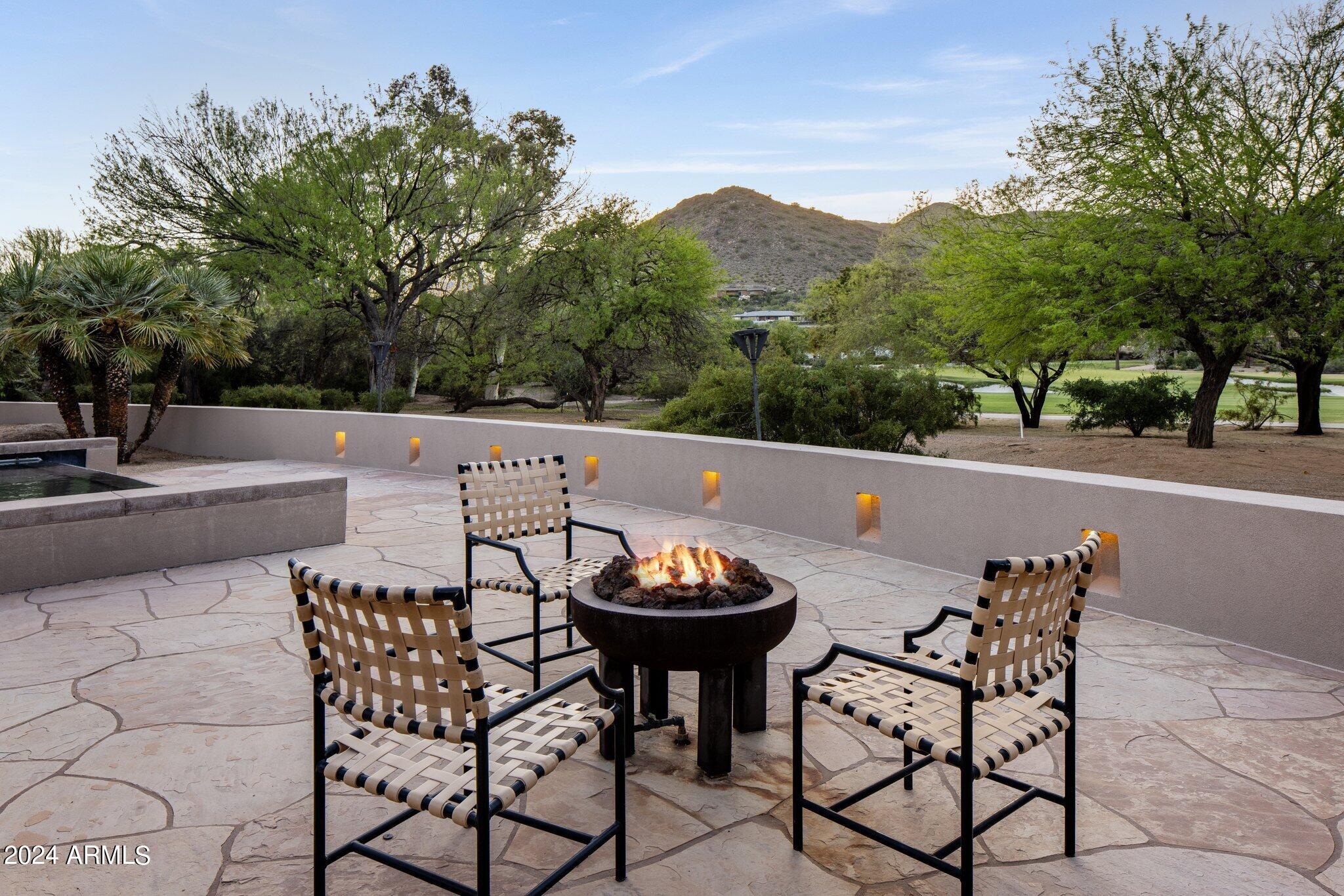 7555 N EUCALYPTUS Drive