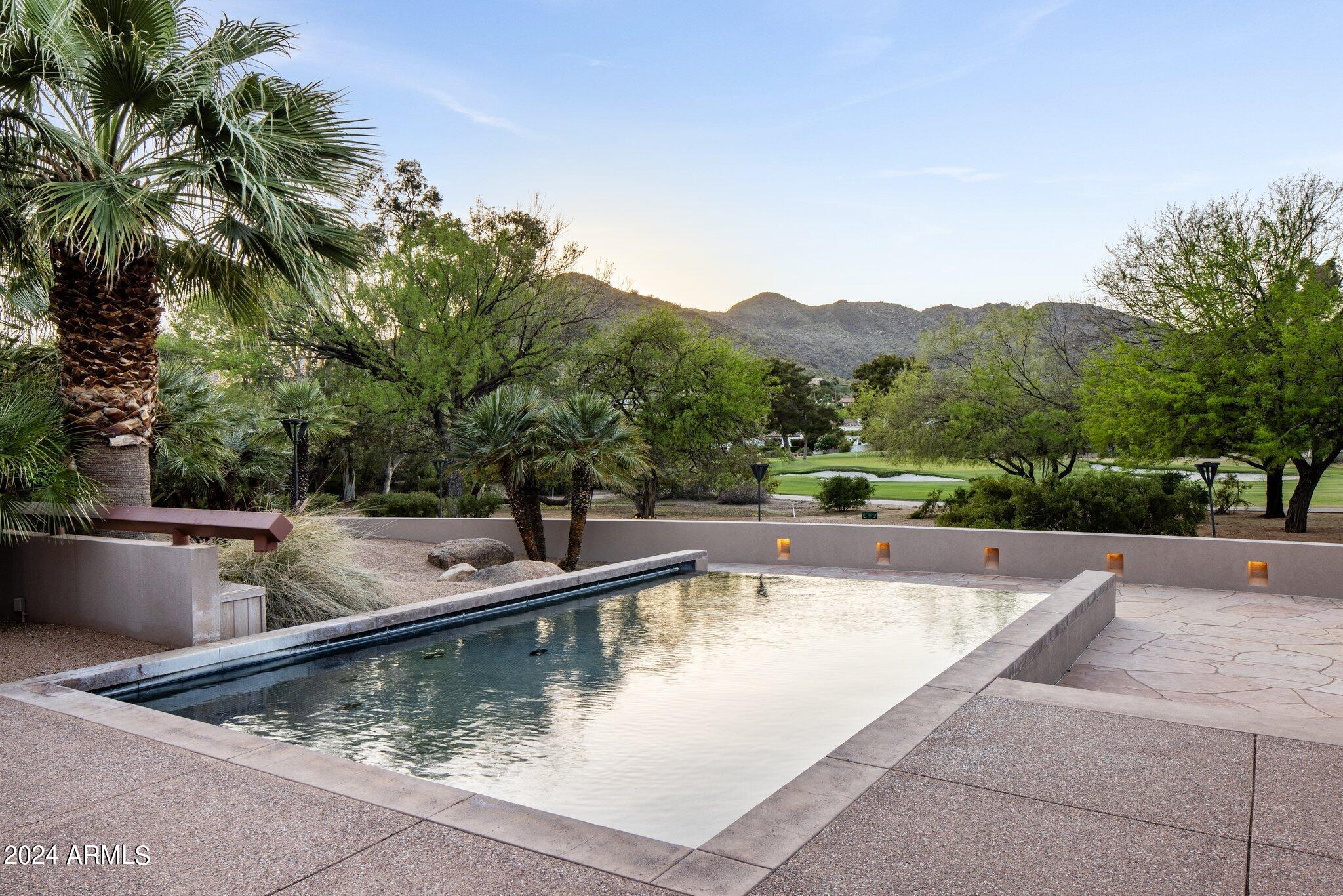 7555 N EUCALYPTUS Drive