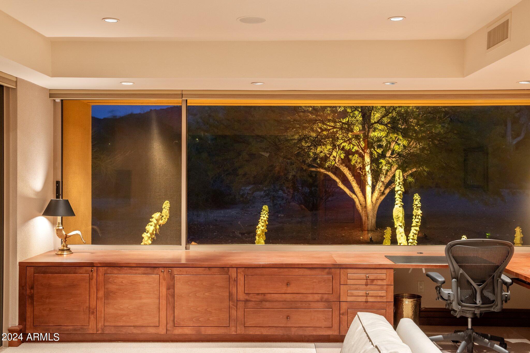 7555 N EUCALYPTUS Drive