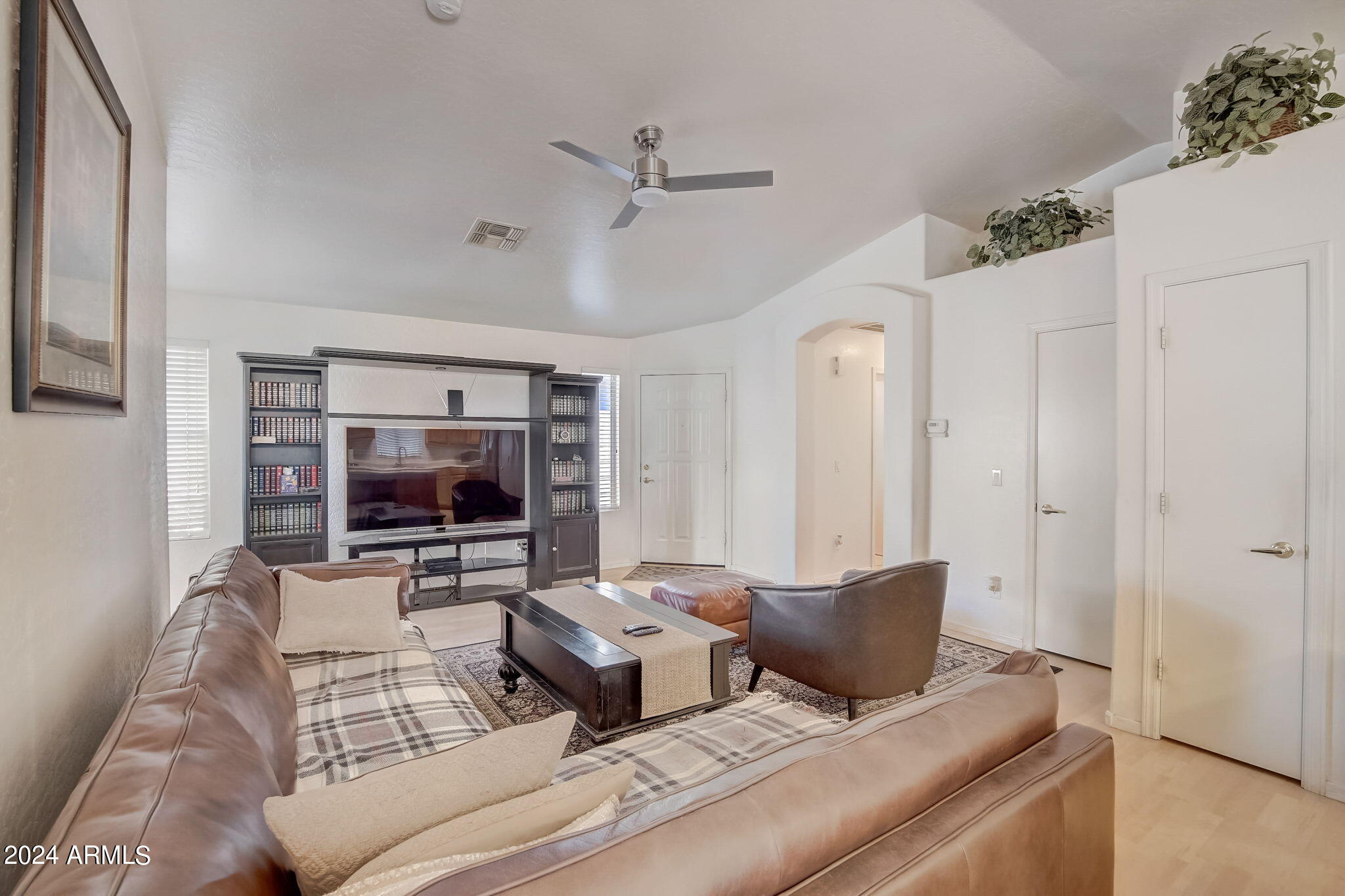 2221 E UNION HILLS Drive, 108