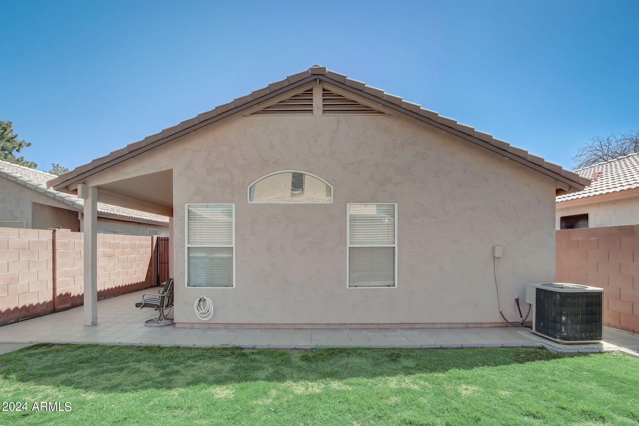 2221 E UNION HILLS Drive, 108