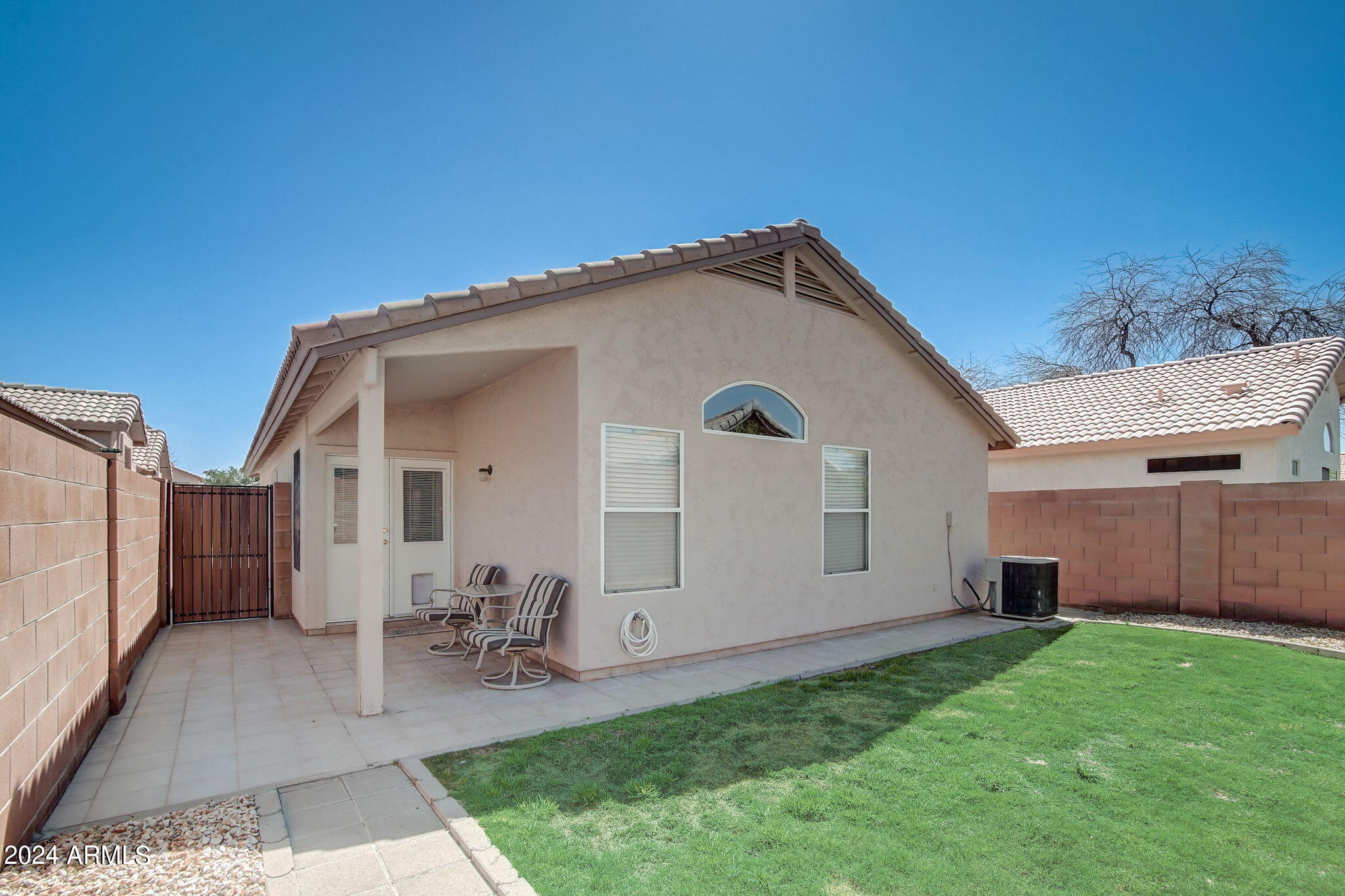 2221 E UNION HILLS Drive, 108