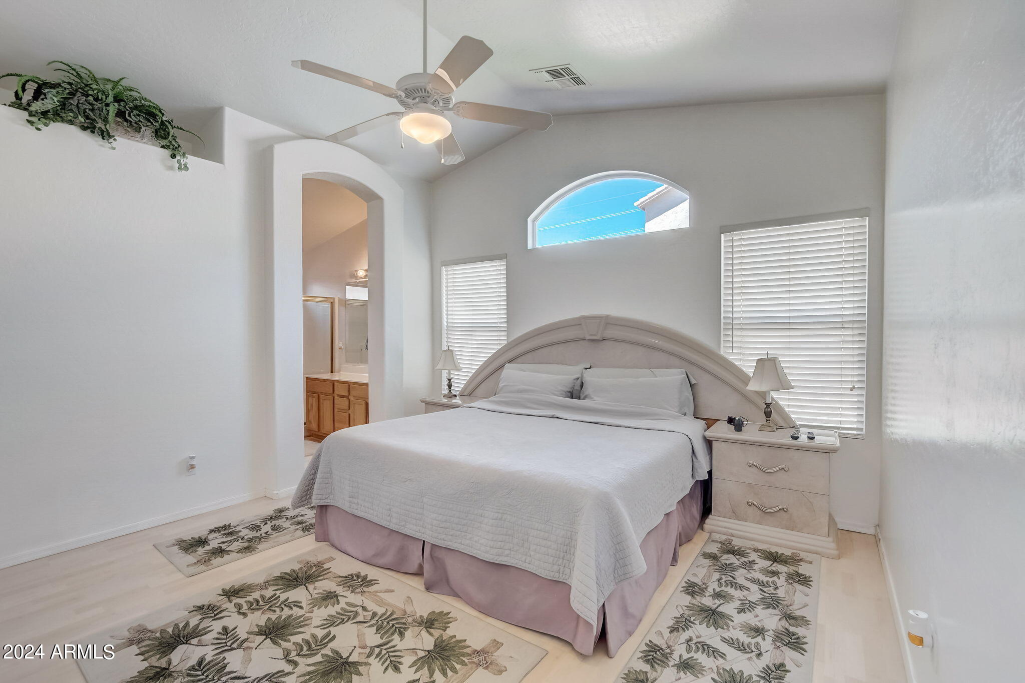 2221 E UNION HILLS Drive, 108