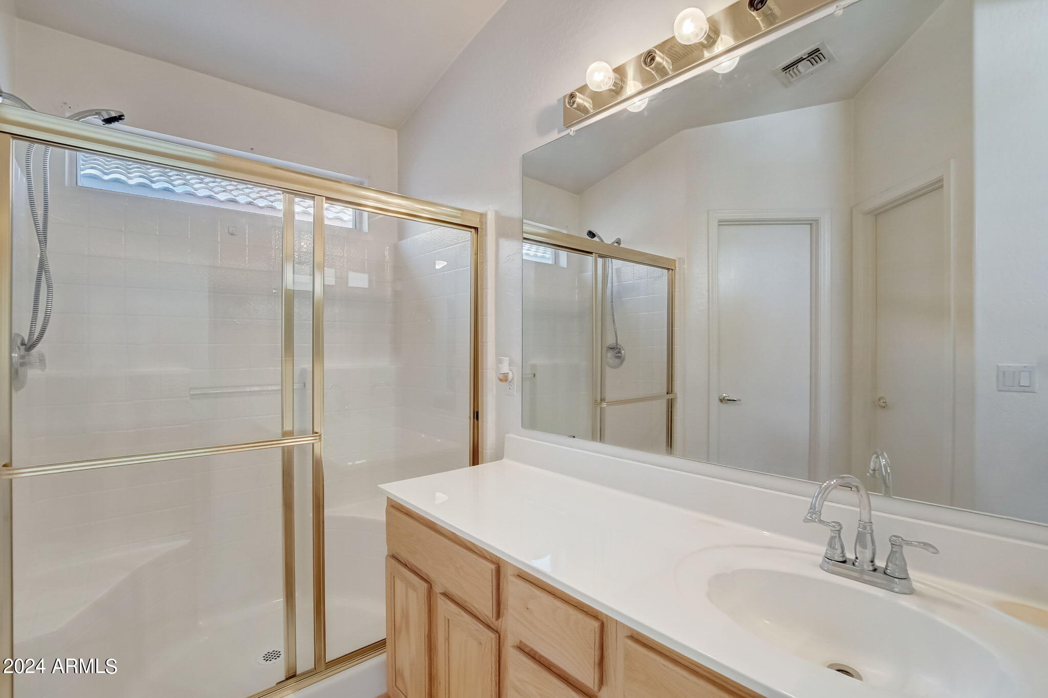 2221 E UNION HILLS Drive, 108
