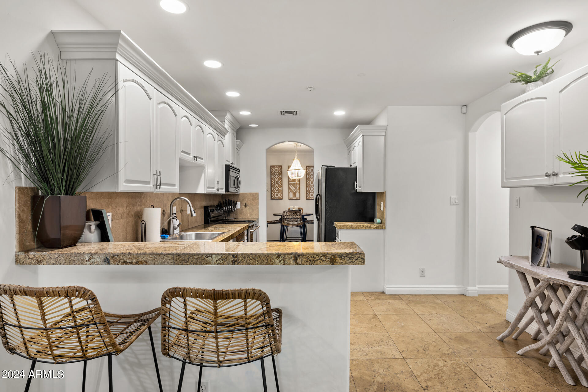 6637 E GRANADA Road