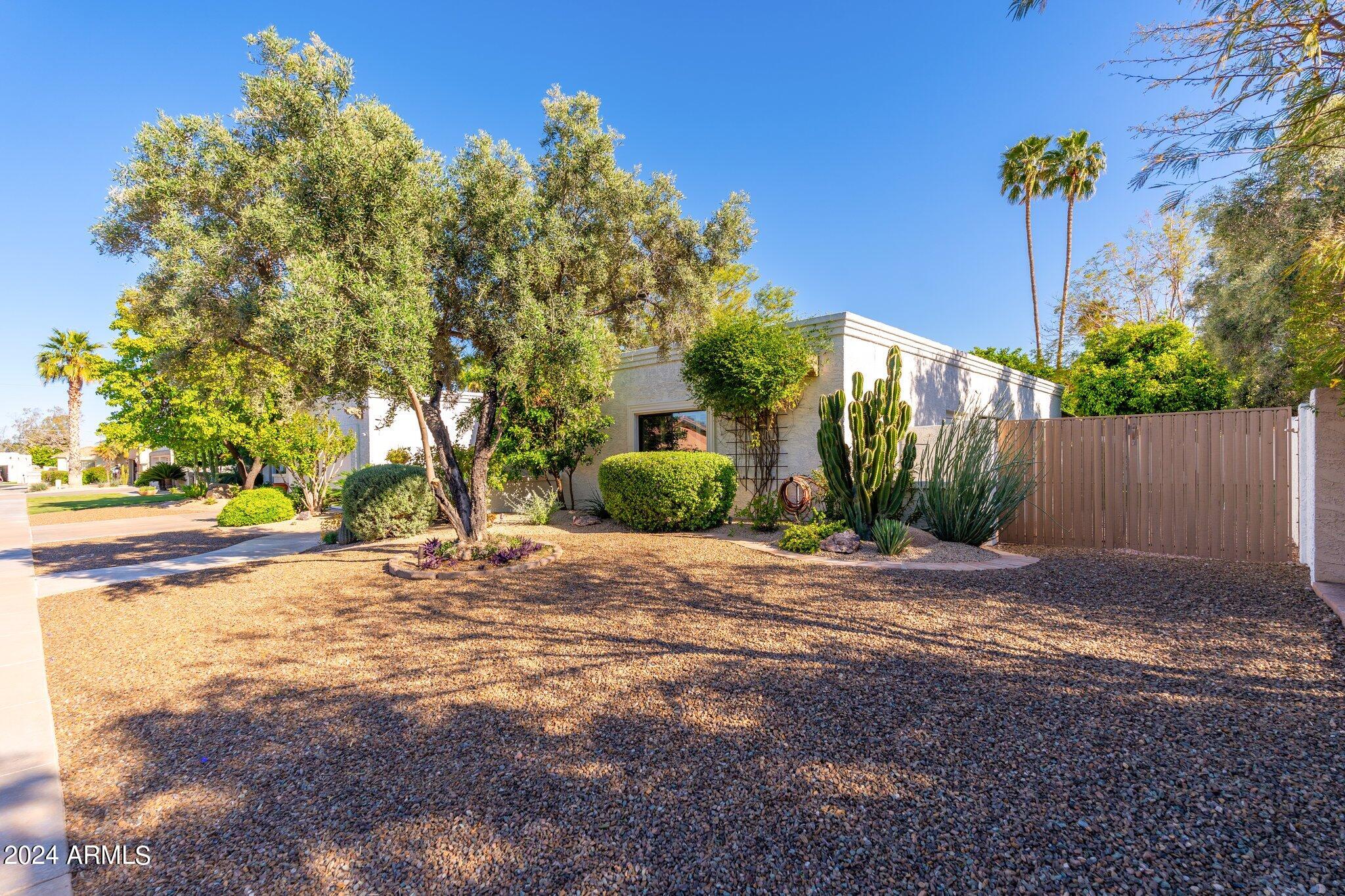 7507 E BUENA TERRA Way