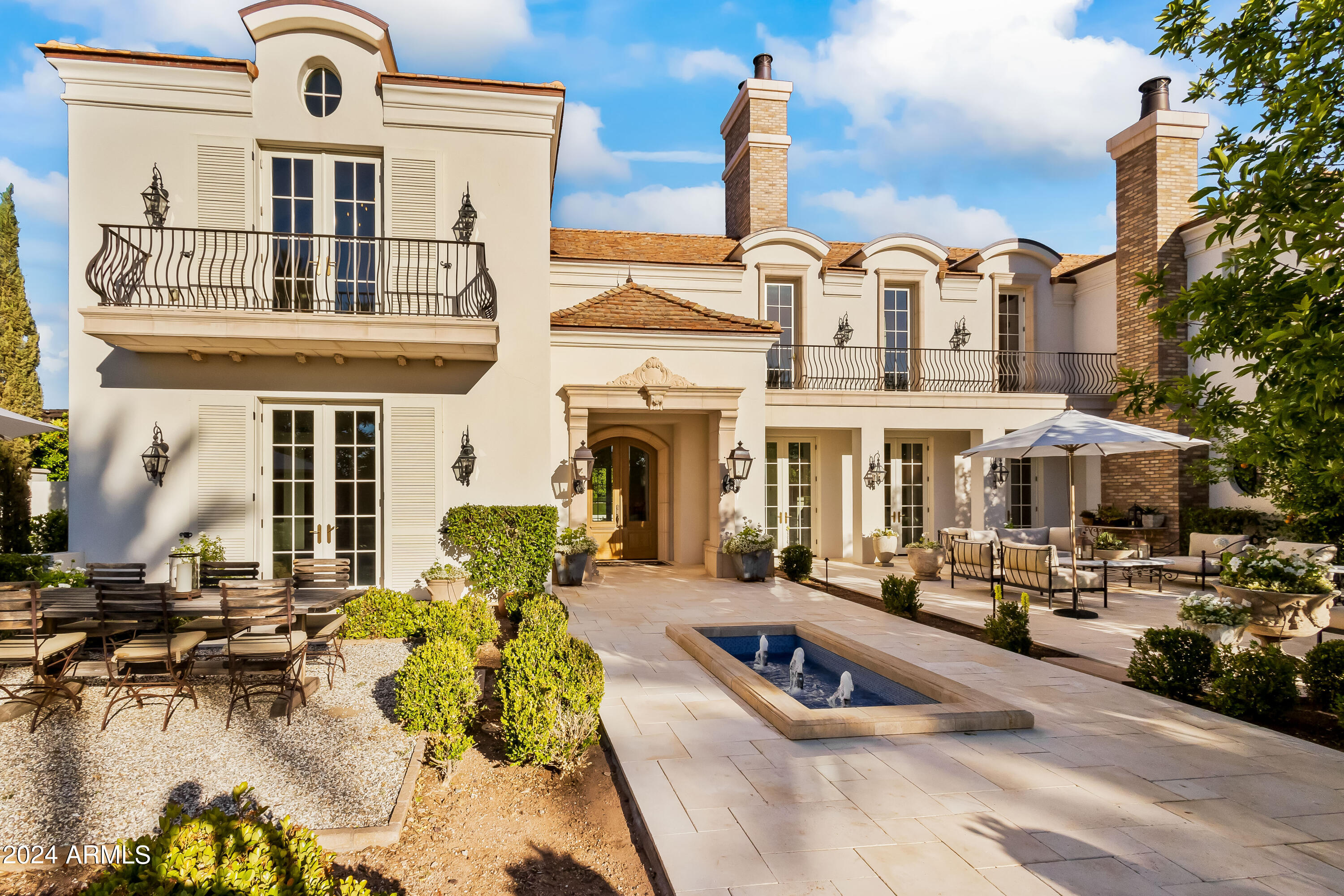 4615 N LAUNFAL Avenue