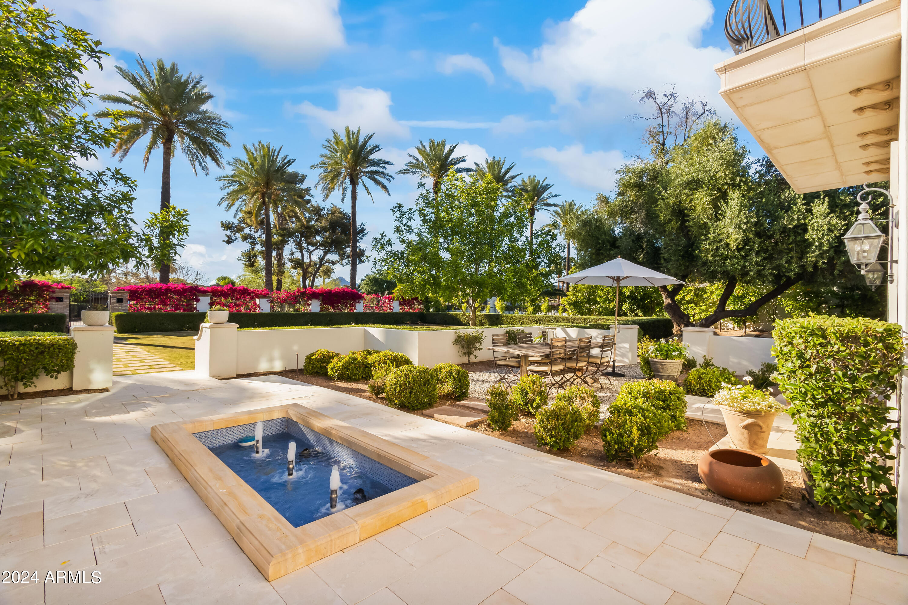 4615 N LAUNFAL Avenue