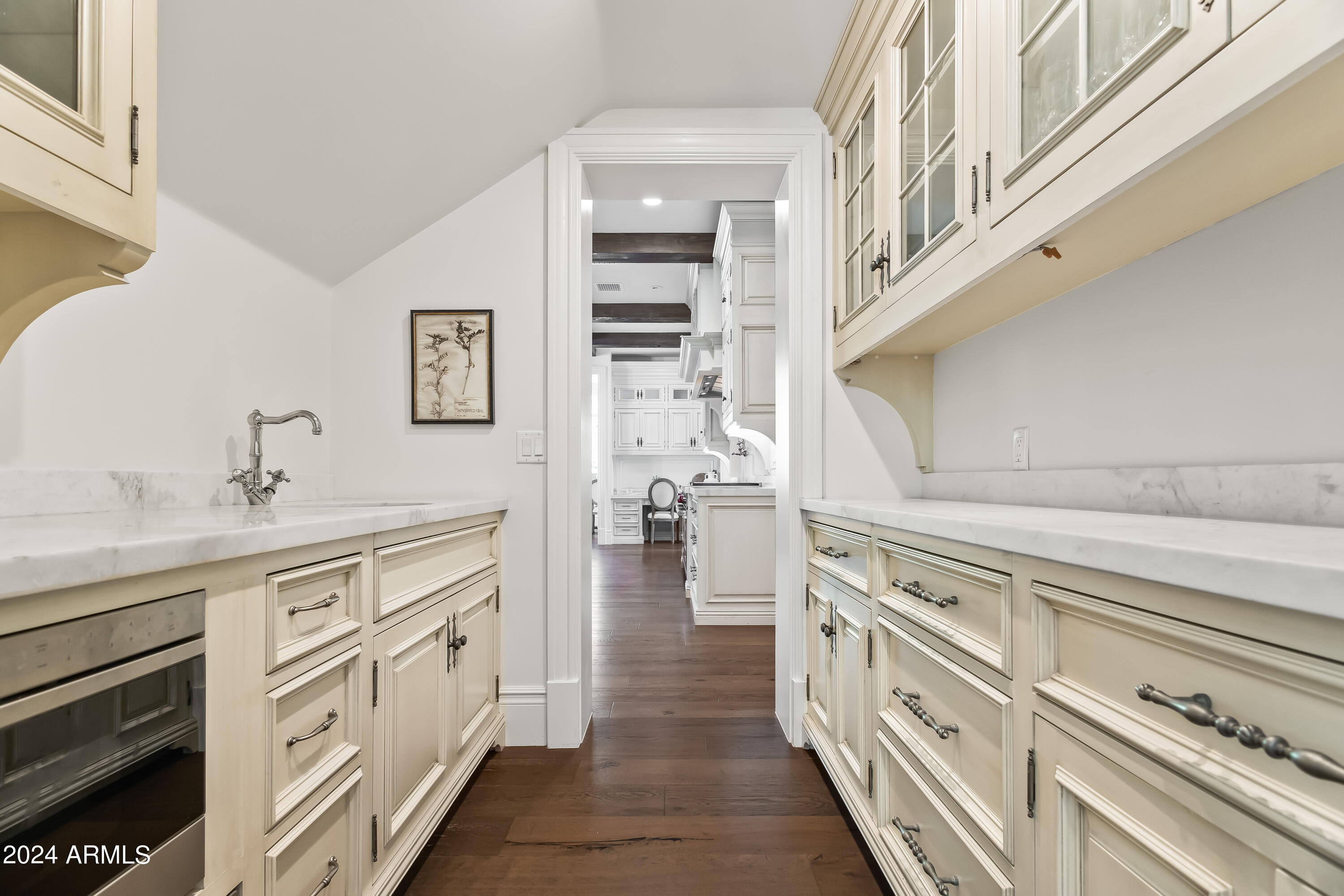 4615 N LAUNFAL Avenue