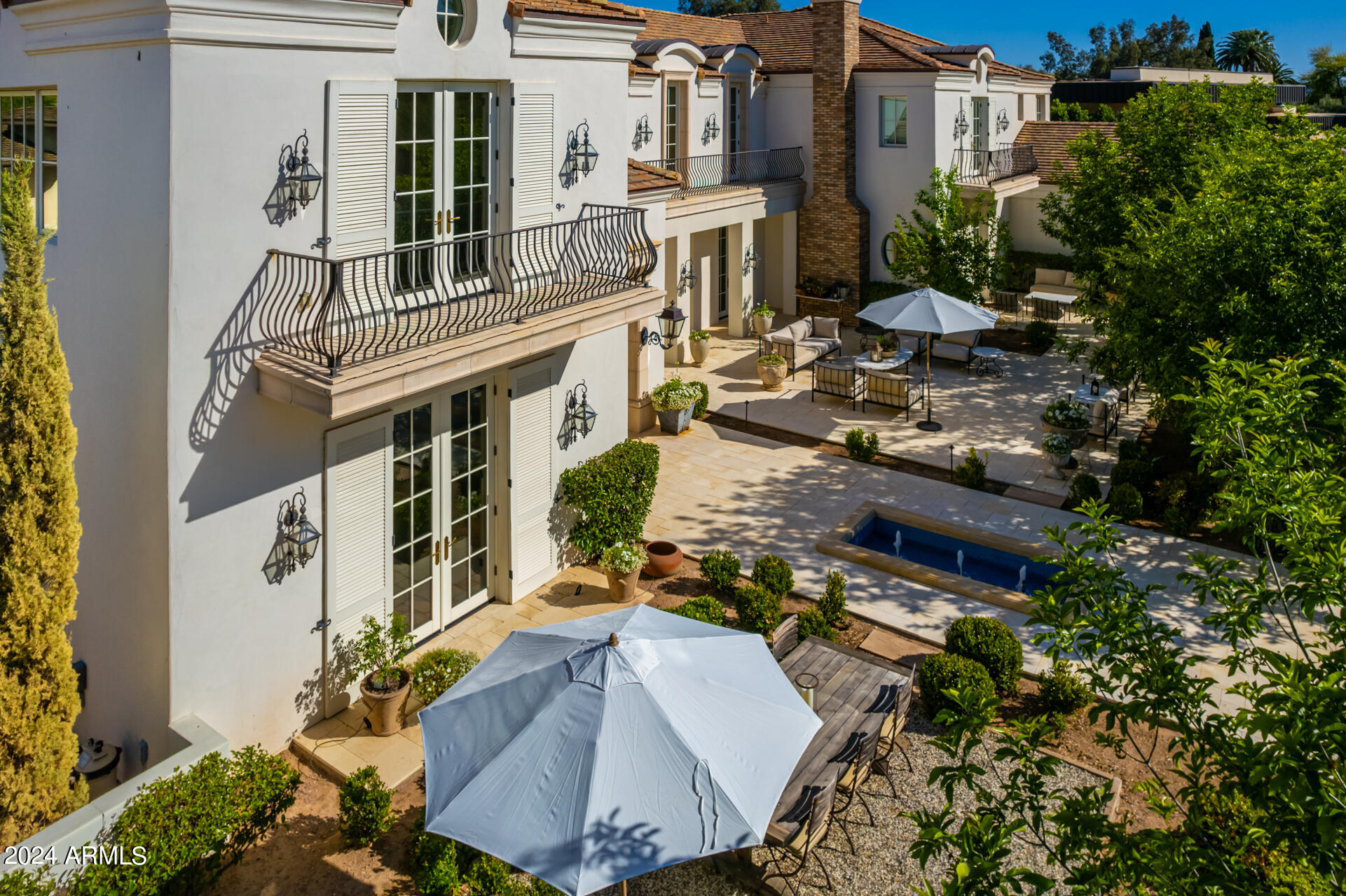 4615 N LAUNFAL Avenue