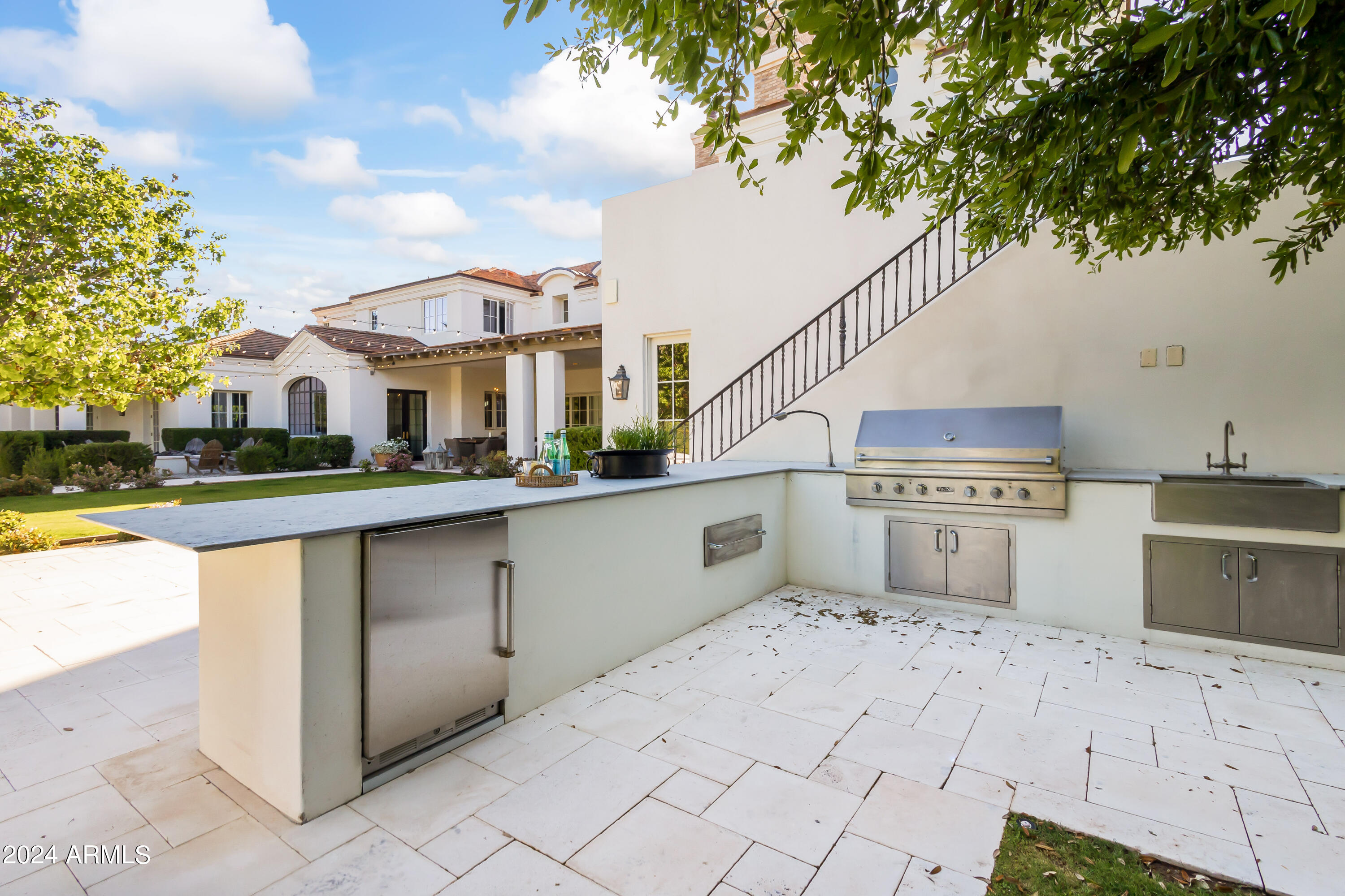 4615 N LAUNFAL Avenue