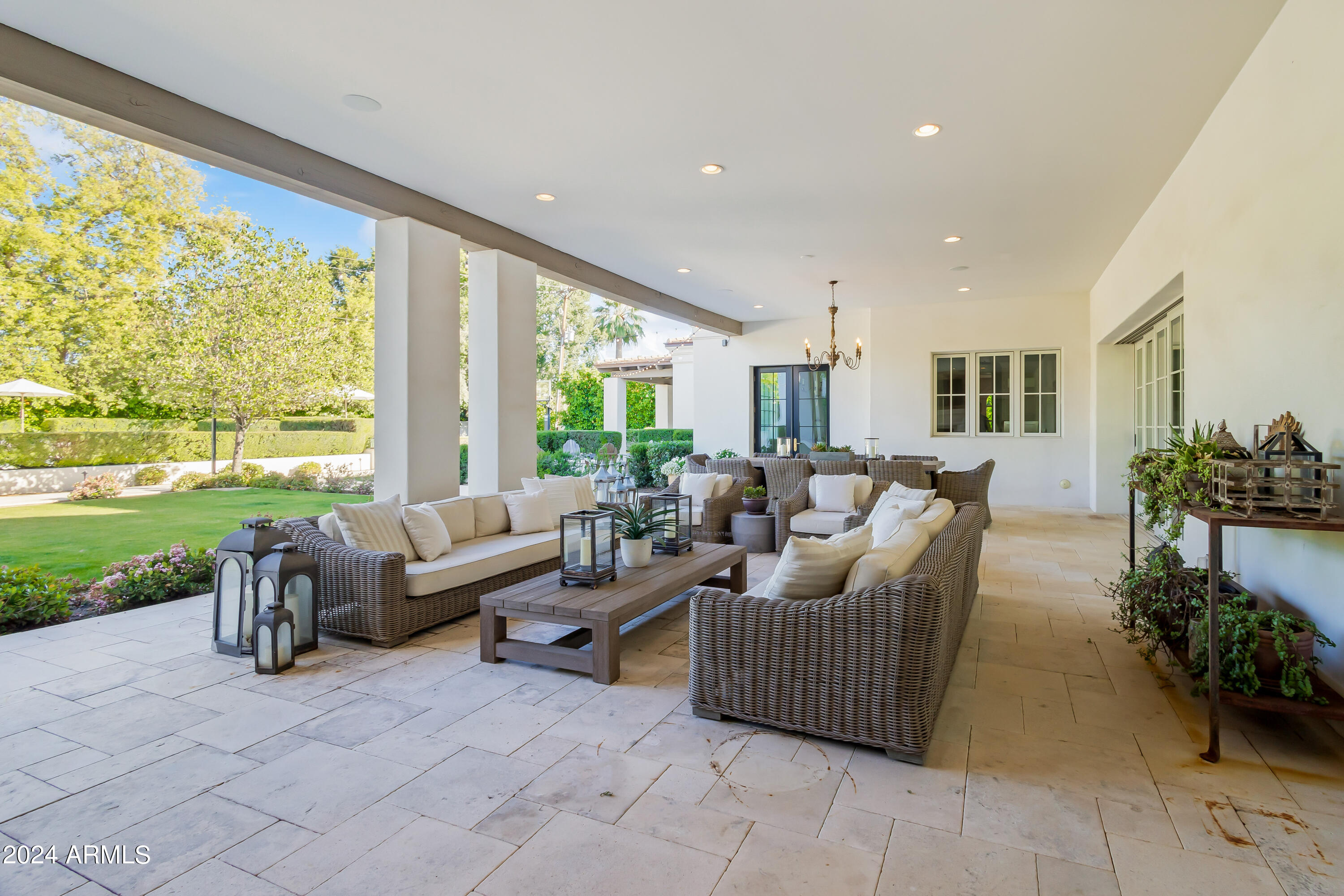 4615 N LAUNFAL Avenue