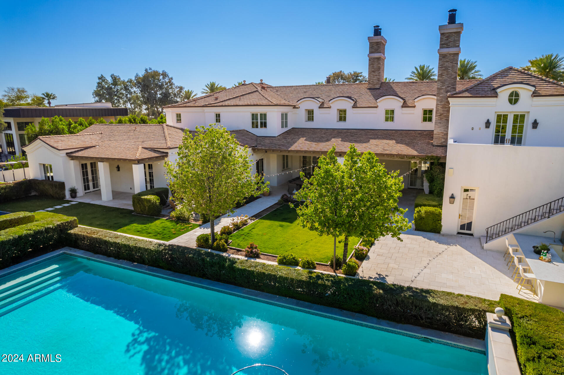 4615 N LAUNFAL Avenue