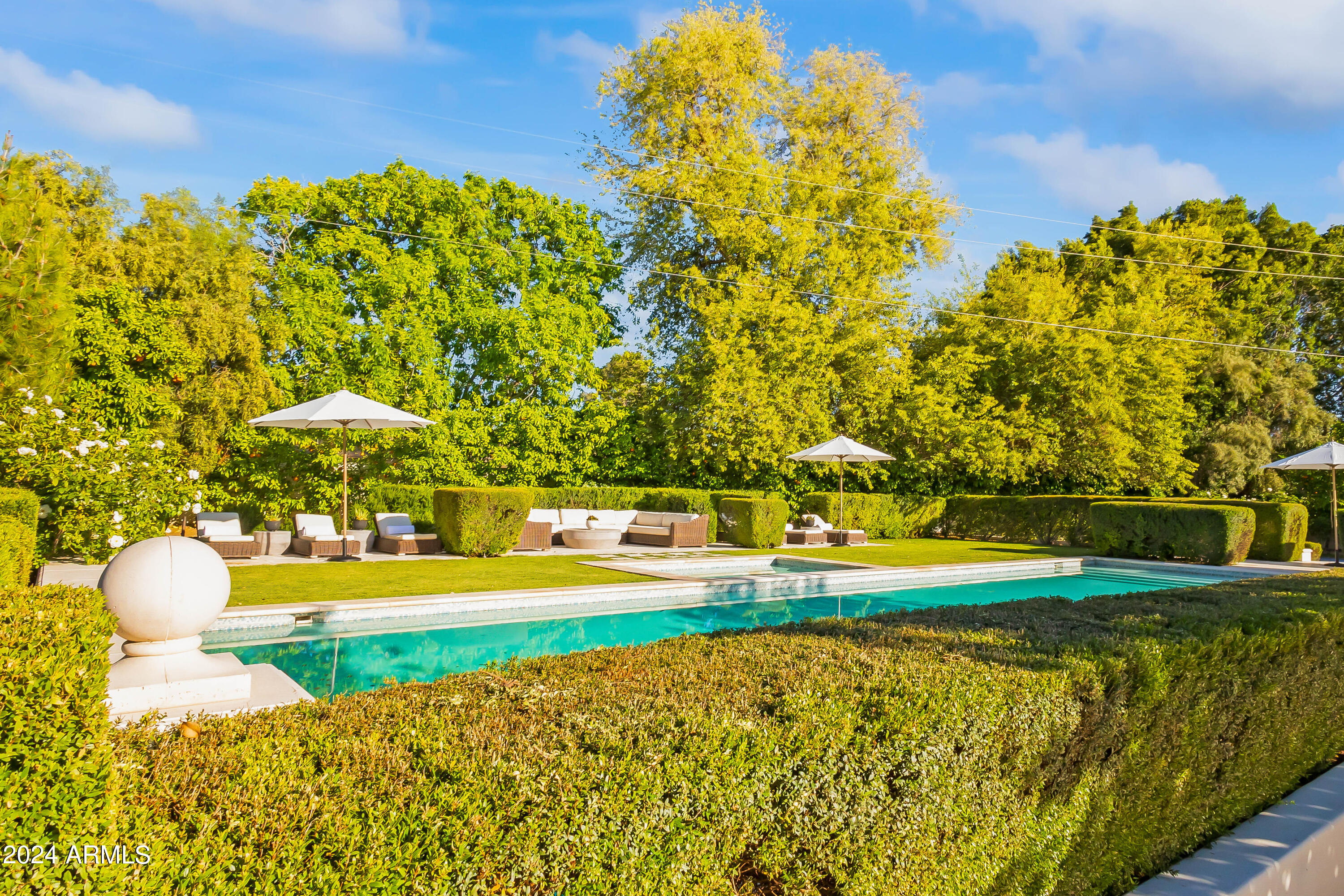 4615 N LAUNFAL Avenue