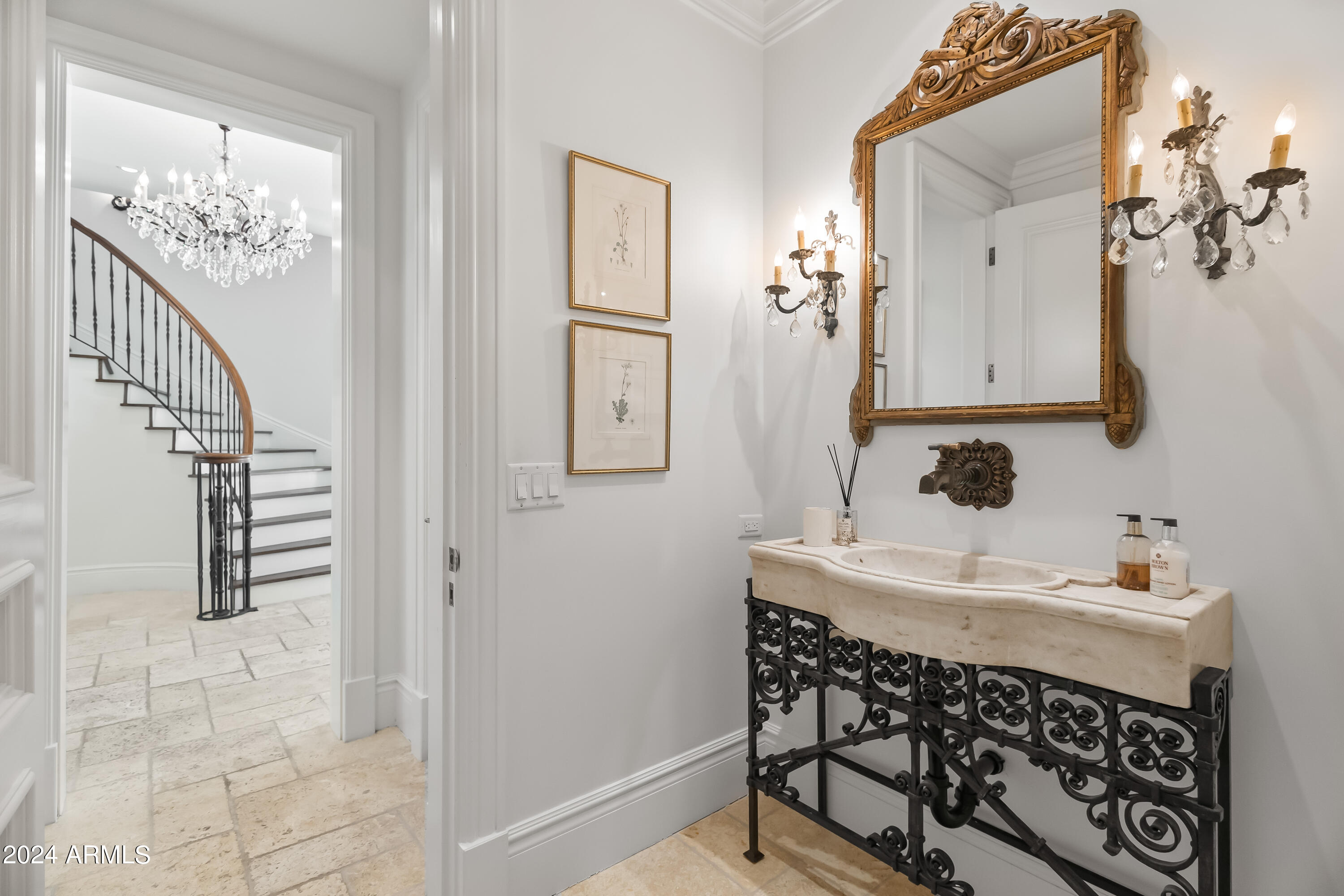 4615 N LAUNFAL Avenue