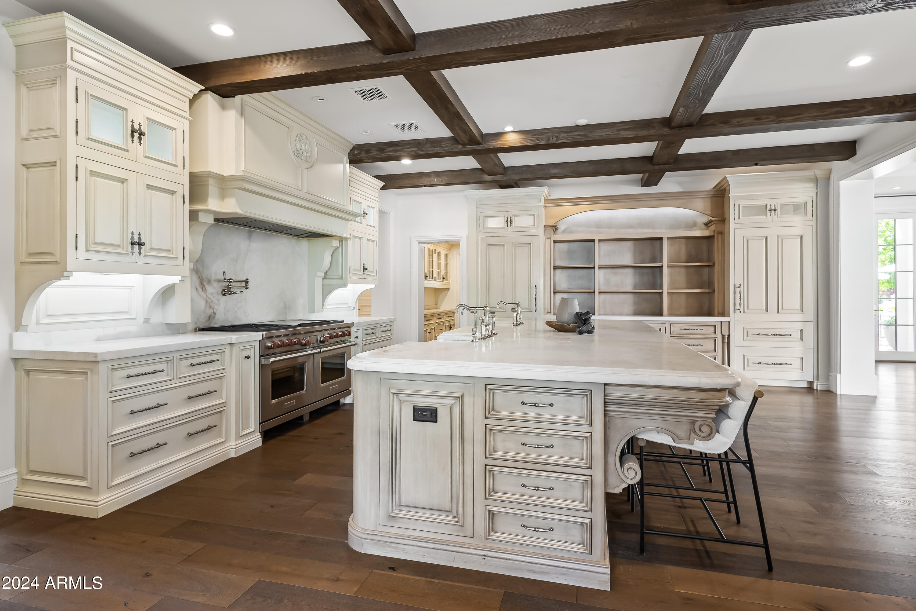 4615 N LAUNFAL Avenue