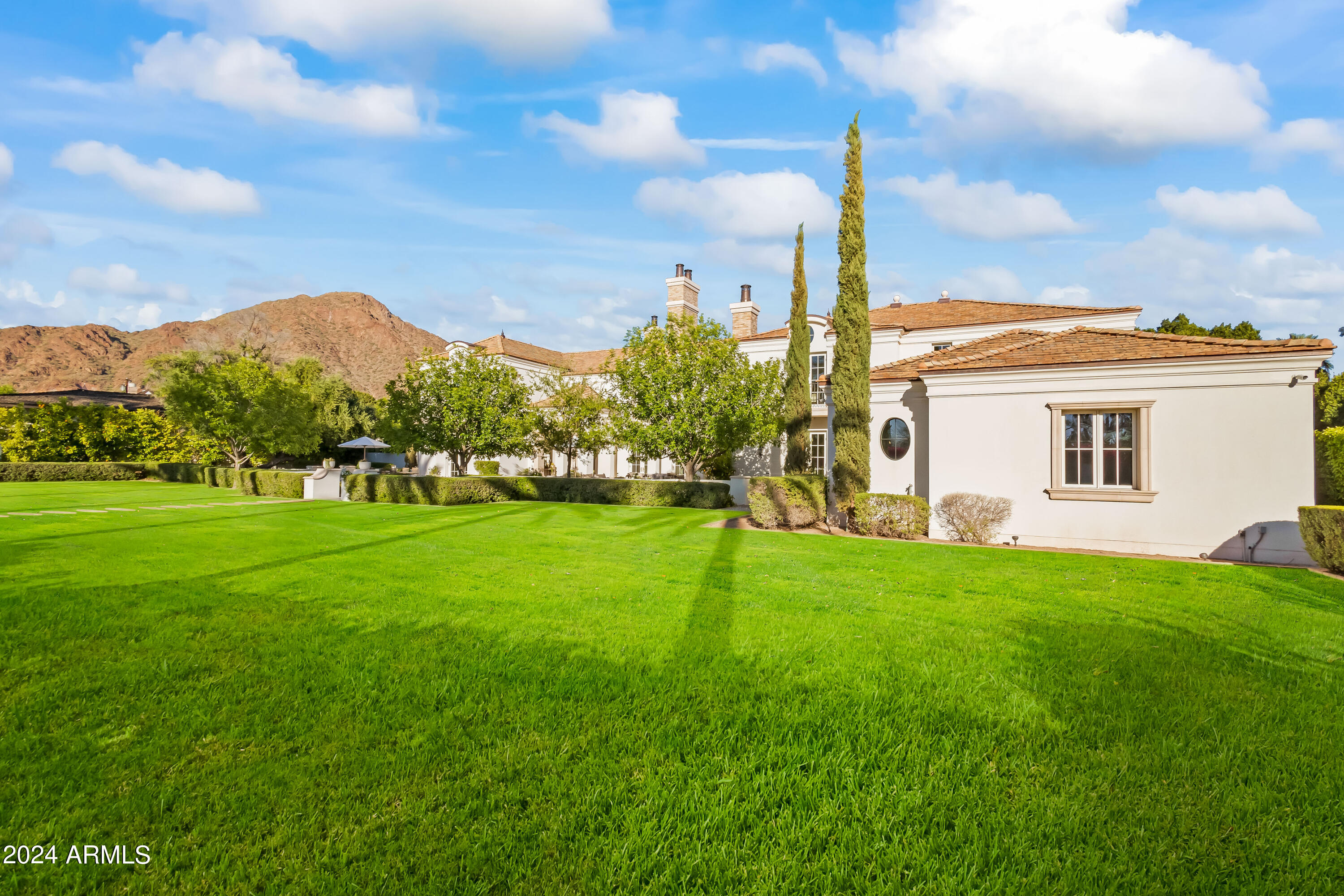 4615 N LAUNFAL Avenue