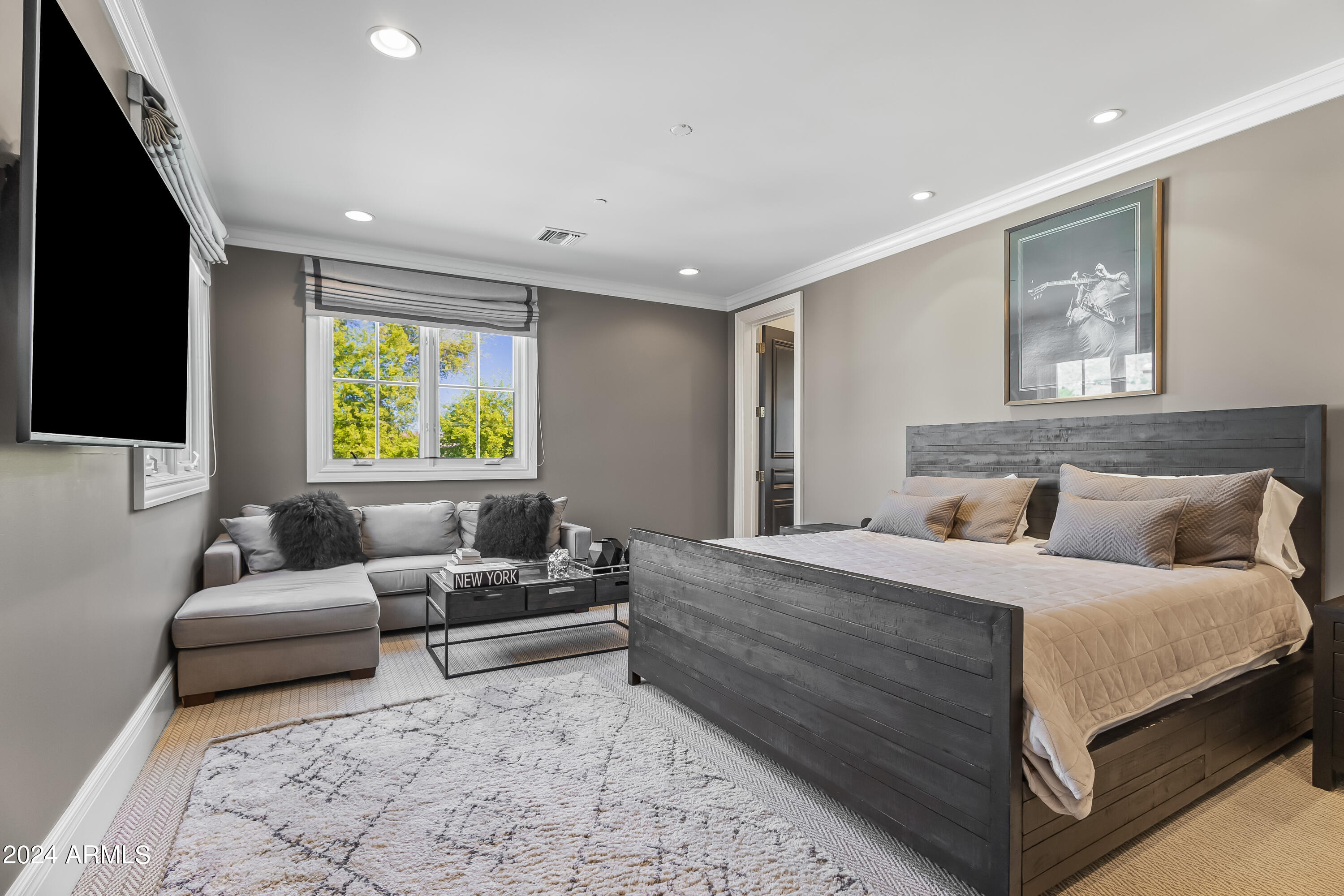 4615 N LAUNFAL Avenue