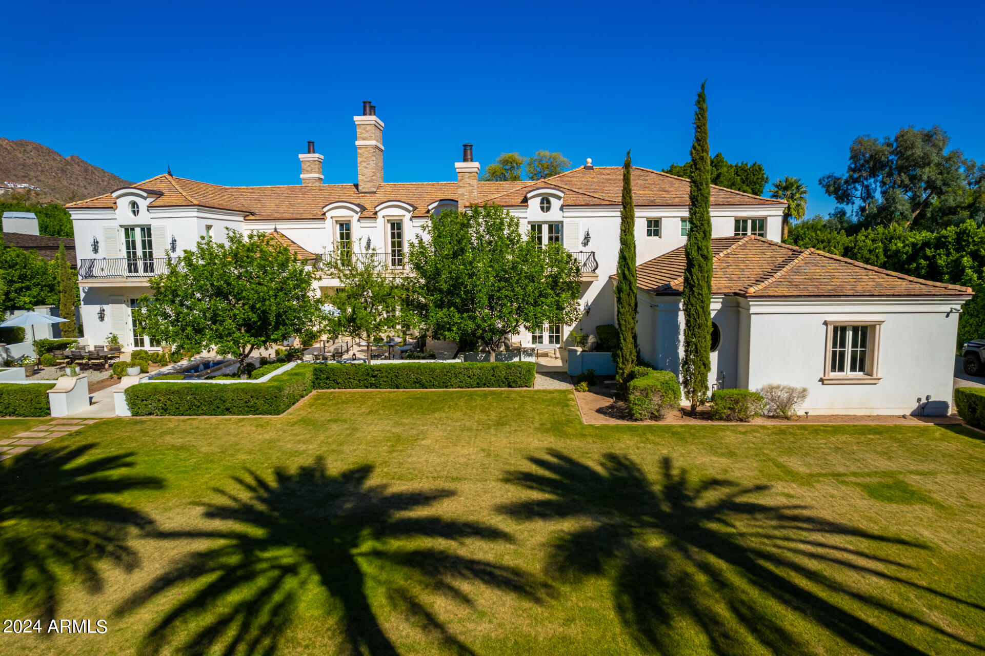 4615 N LAUNFAL Avenue