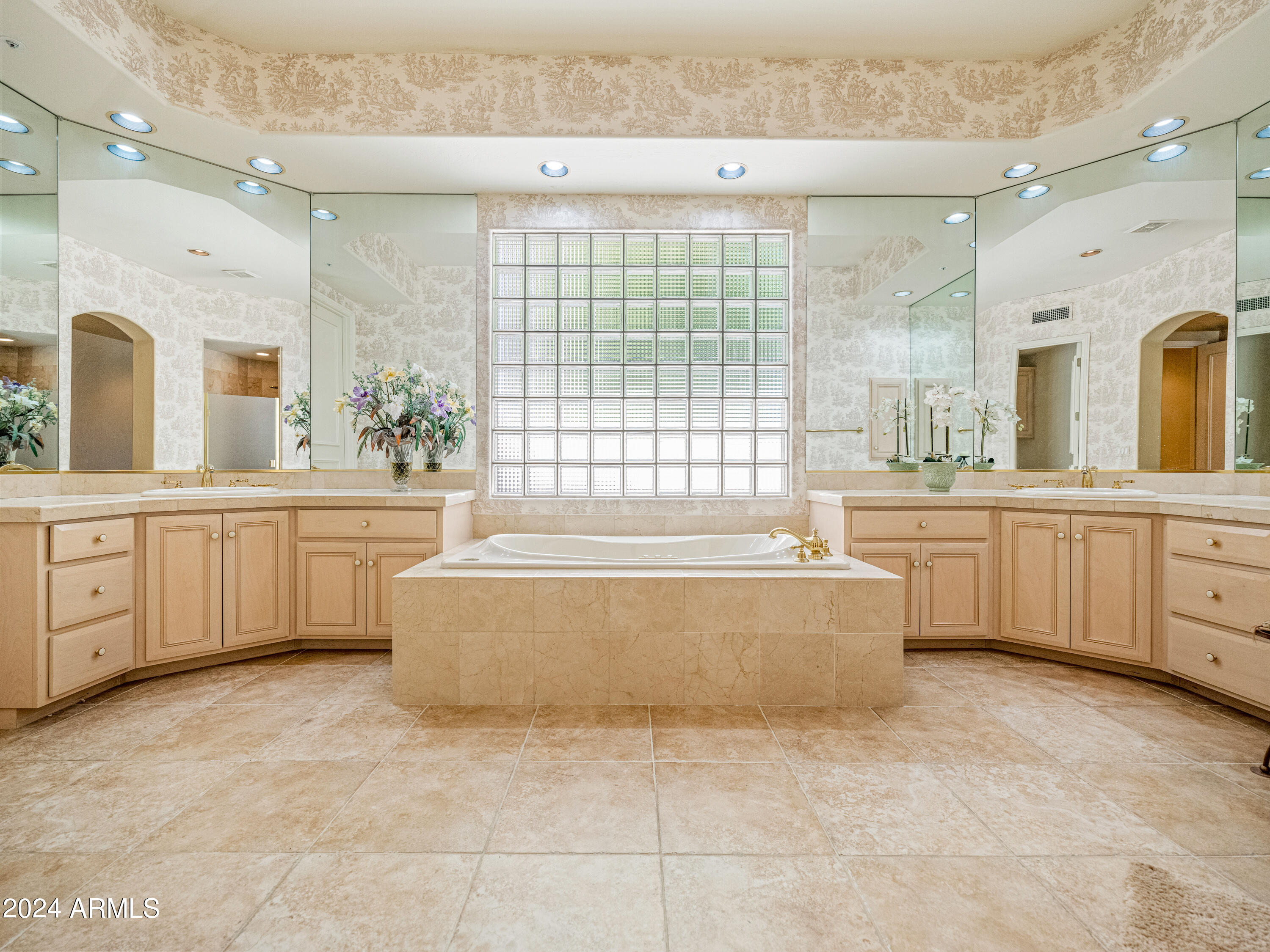 7425 E GAINEY RANCH Road, 53
