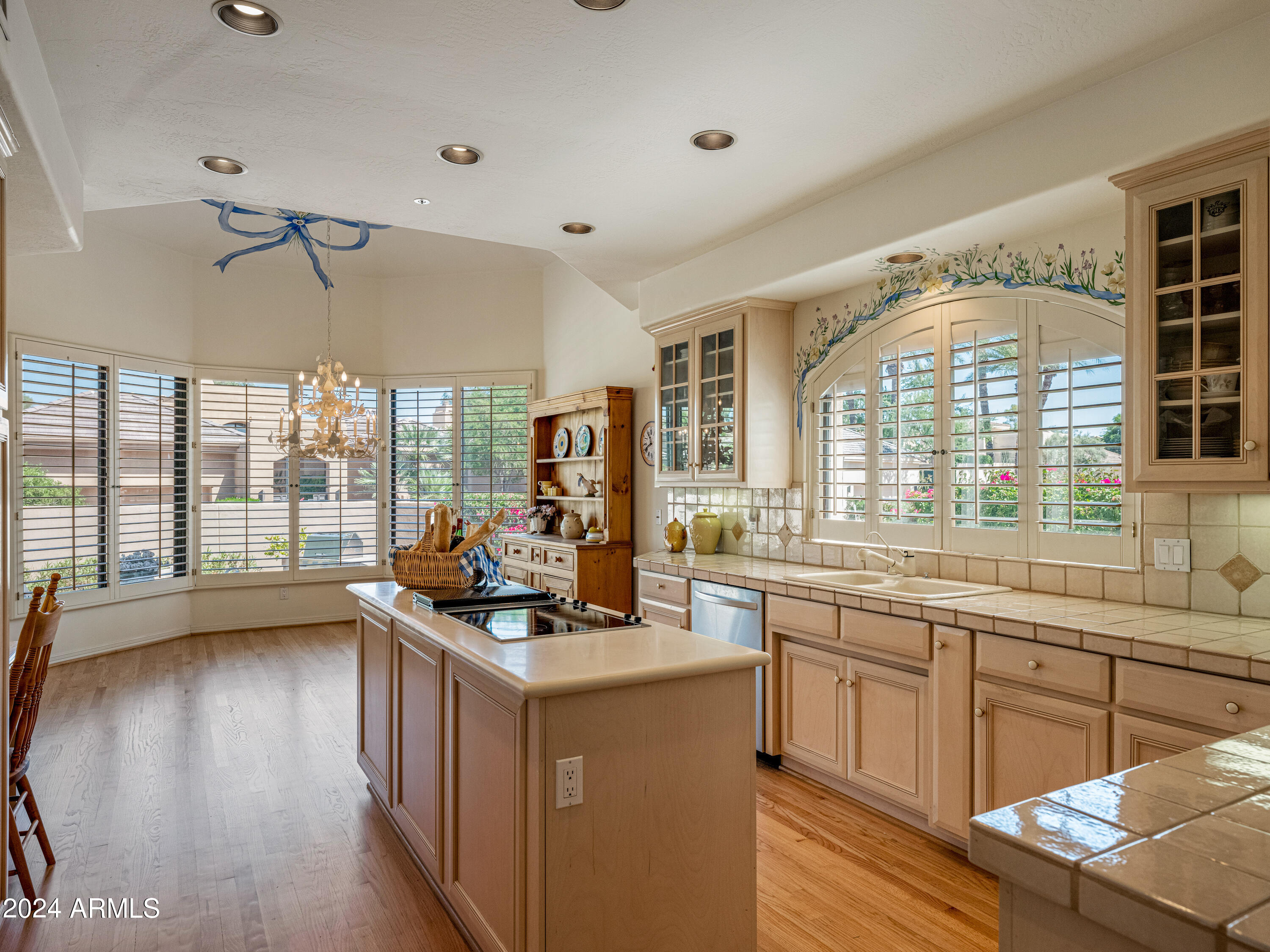 7425 E GAINEY RANCH Road, 53