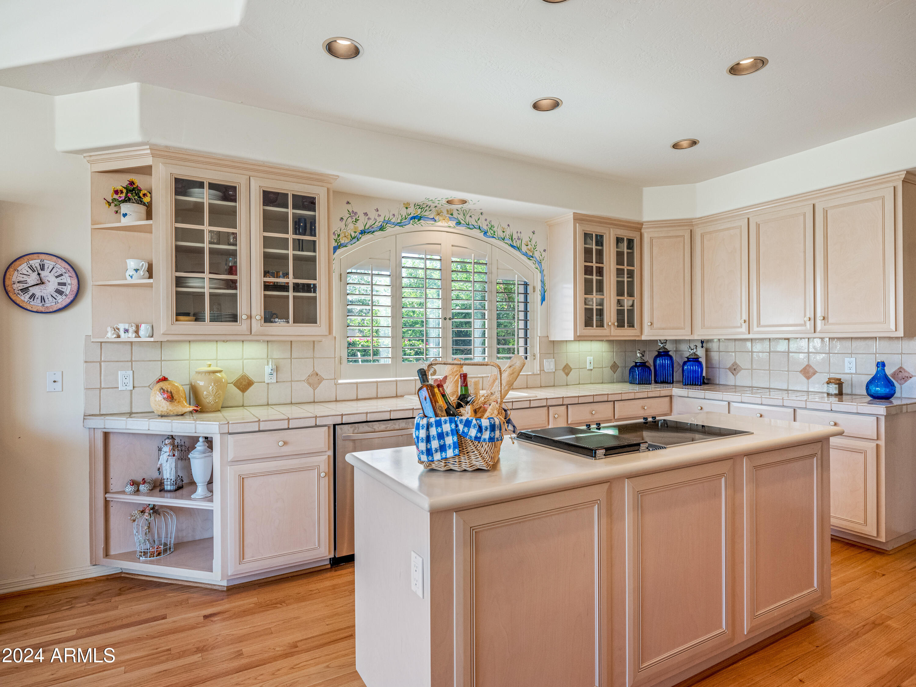 7425 E GAINEY RANCH Road, 53