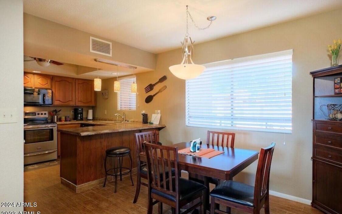 12212 N Paradise Village Parkway S, Apt 331