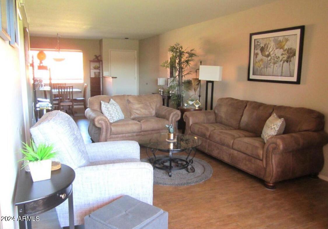 12212 N Paradise Village Parkway S, Apt 331